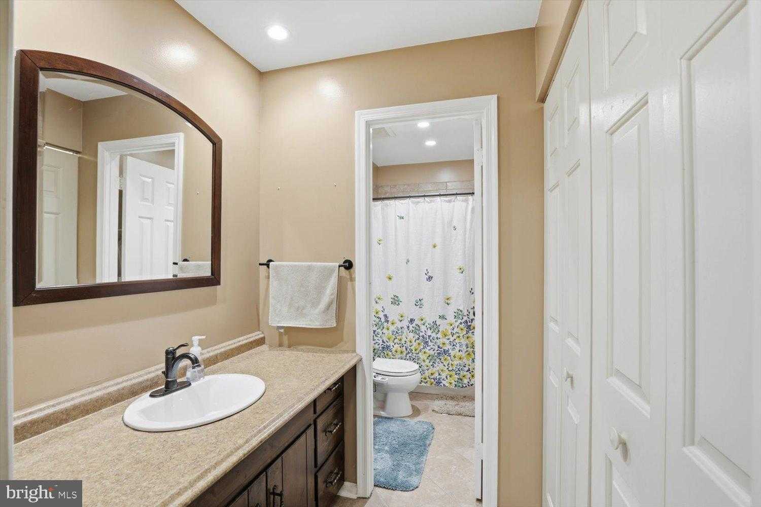 200 Hughes Ave photo 25
