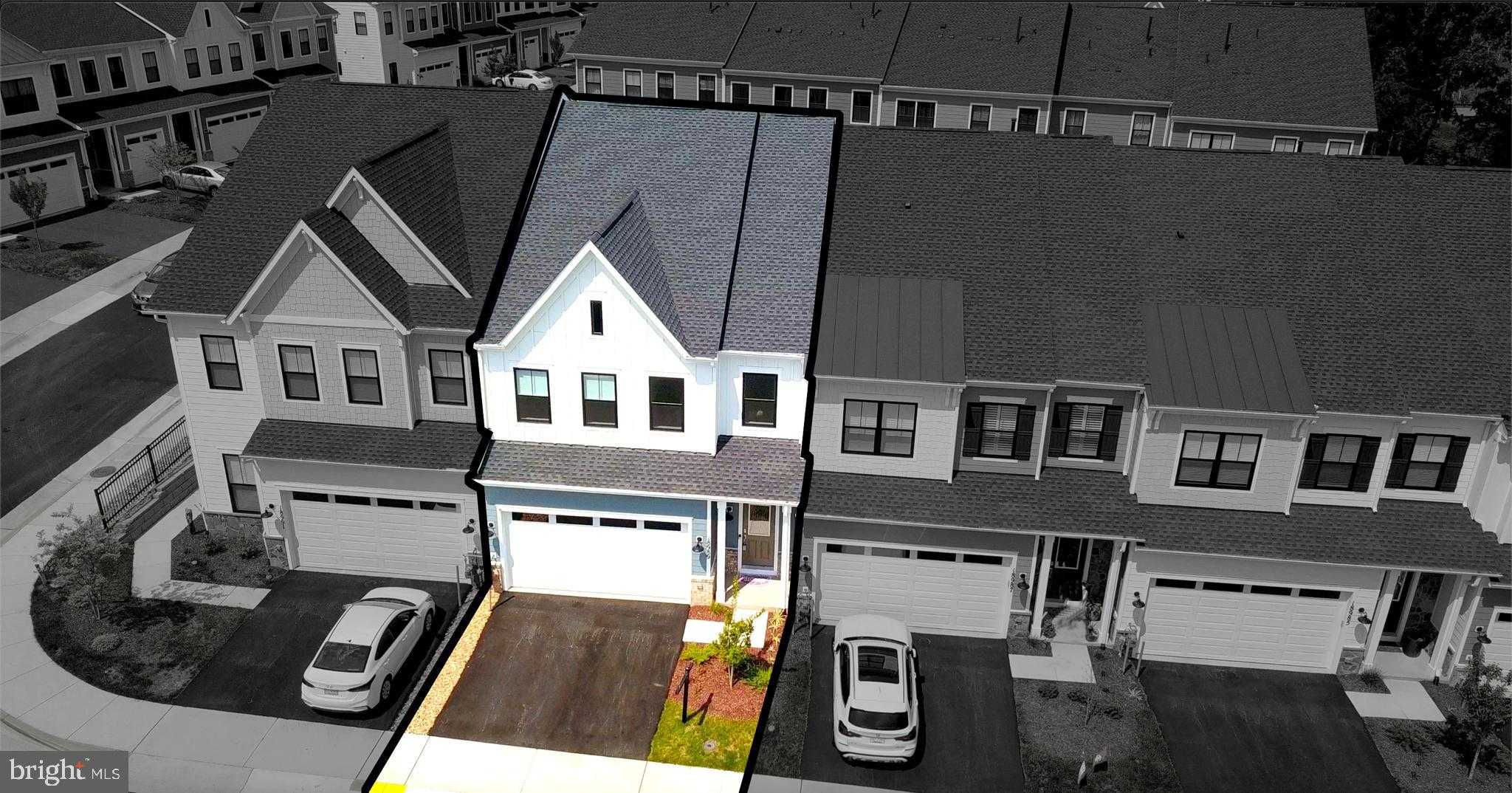 18989 Coral Reef Sq, Leesburg