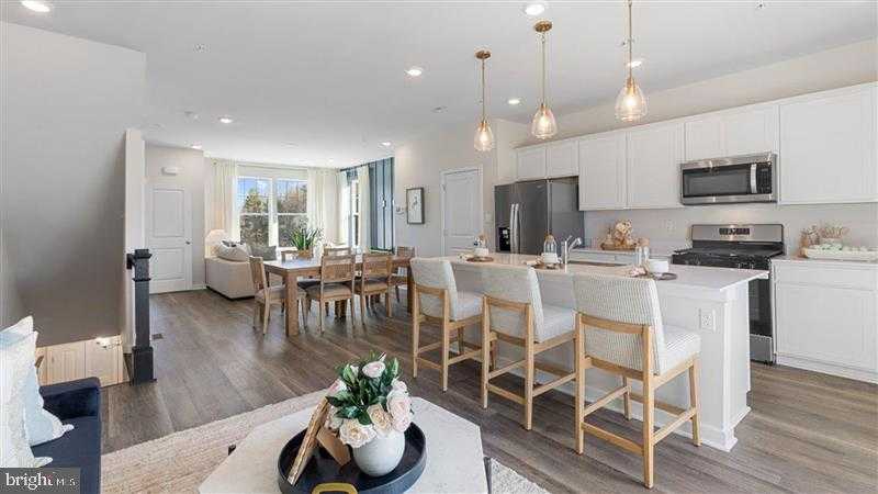 102 Barnett Dr, Duncannon