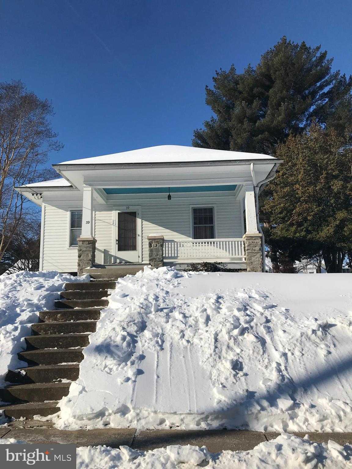 39 N Prince St