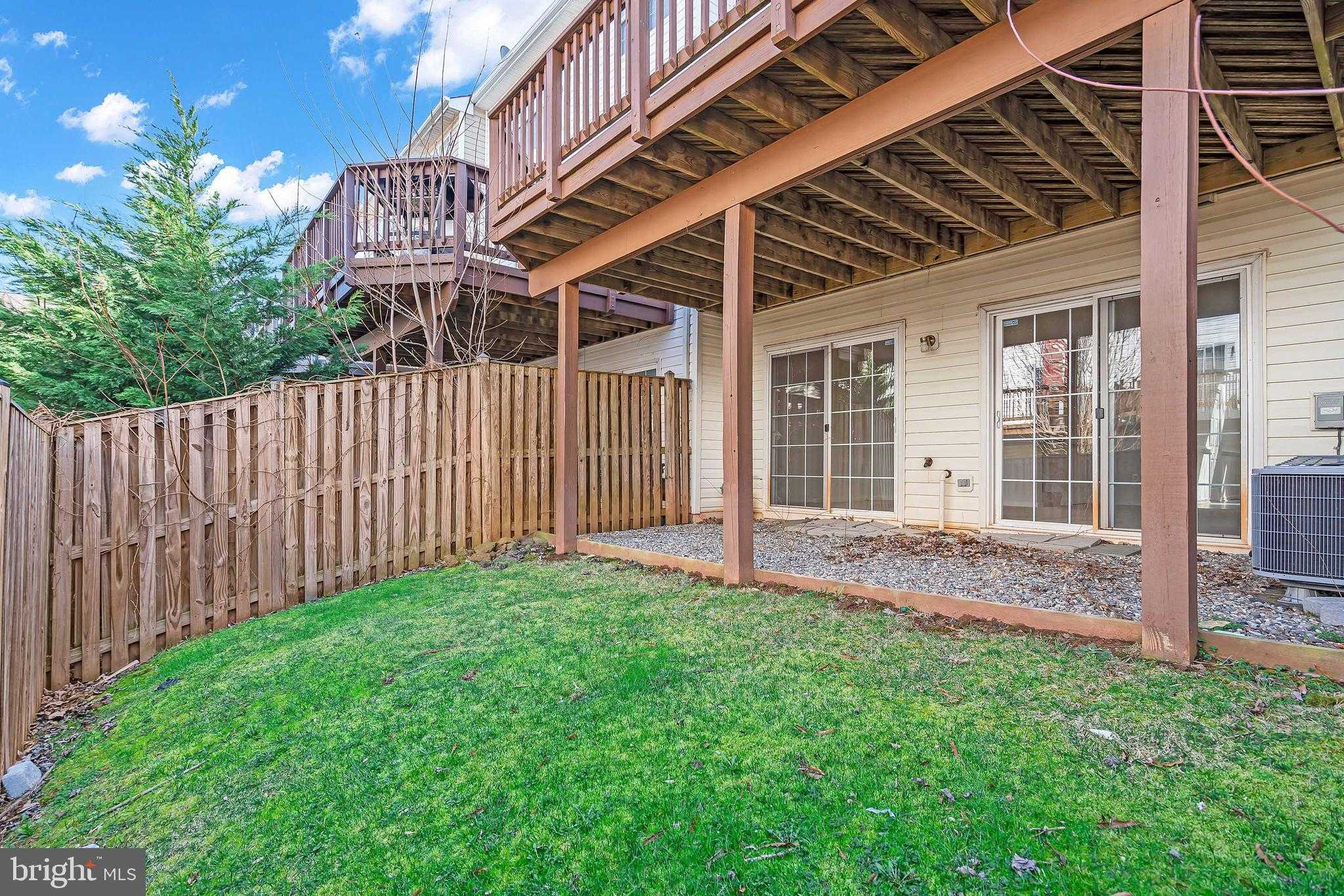 47392 Victoria Falls Sq photo 37