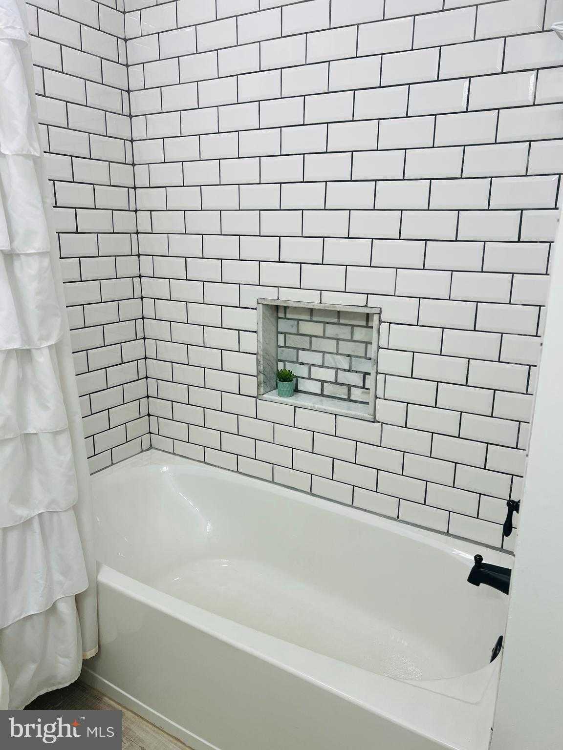 6007 Newport Ln photo 24