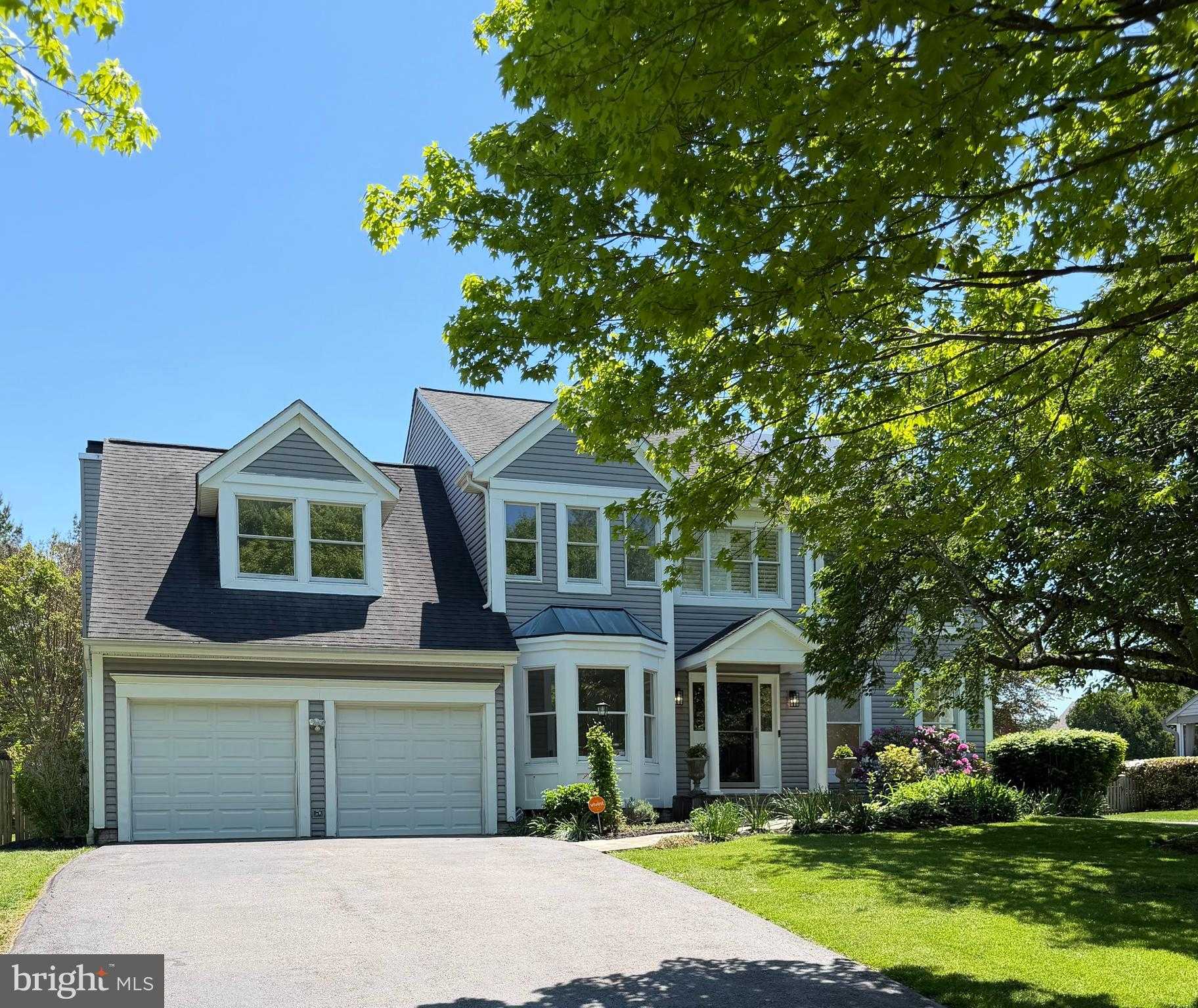10319 Bassett Hall CT photo 1