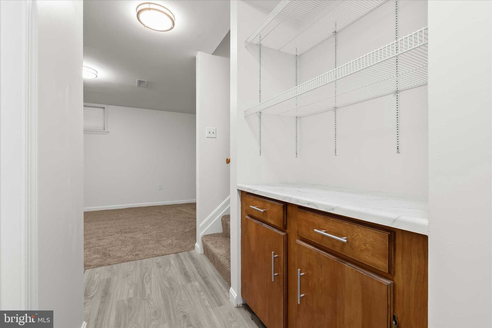 508 Greencrest Ln photo 39