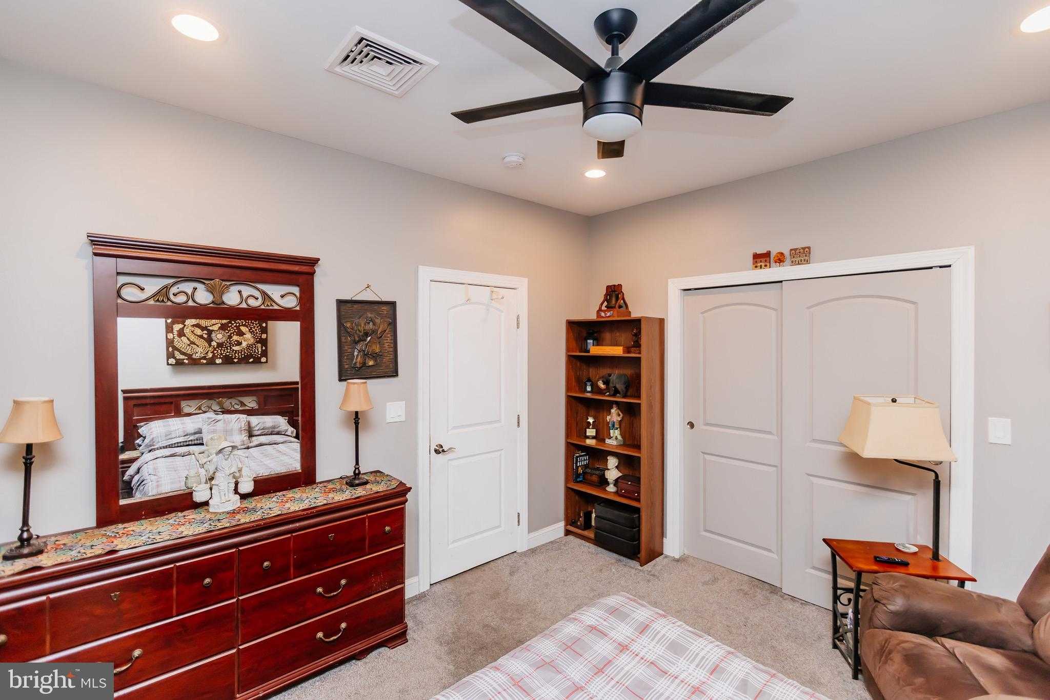 100 Elderberry Dr photo 32