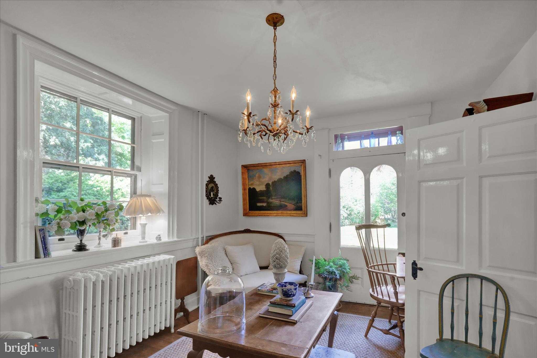 27 E Main St photo 24