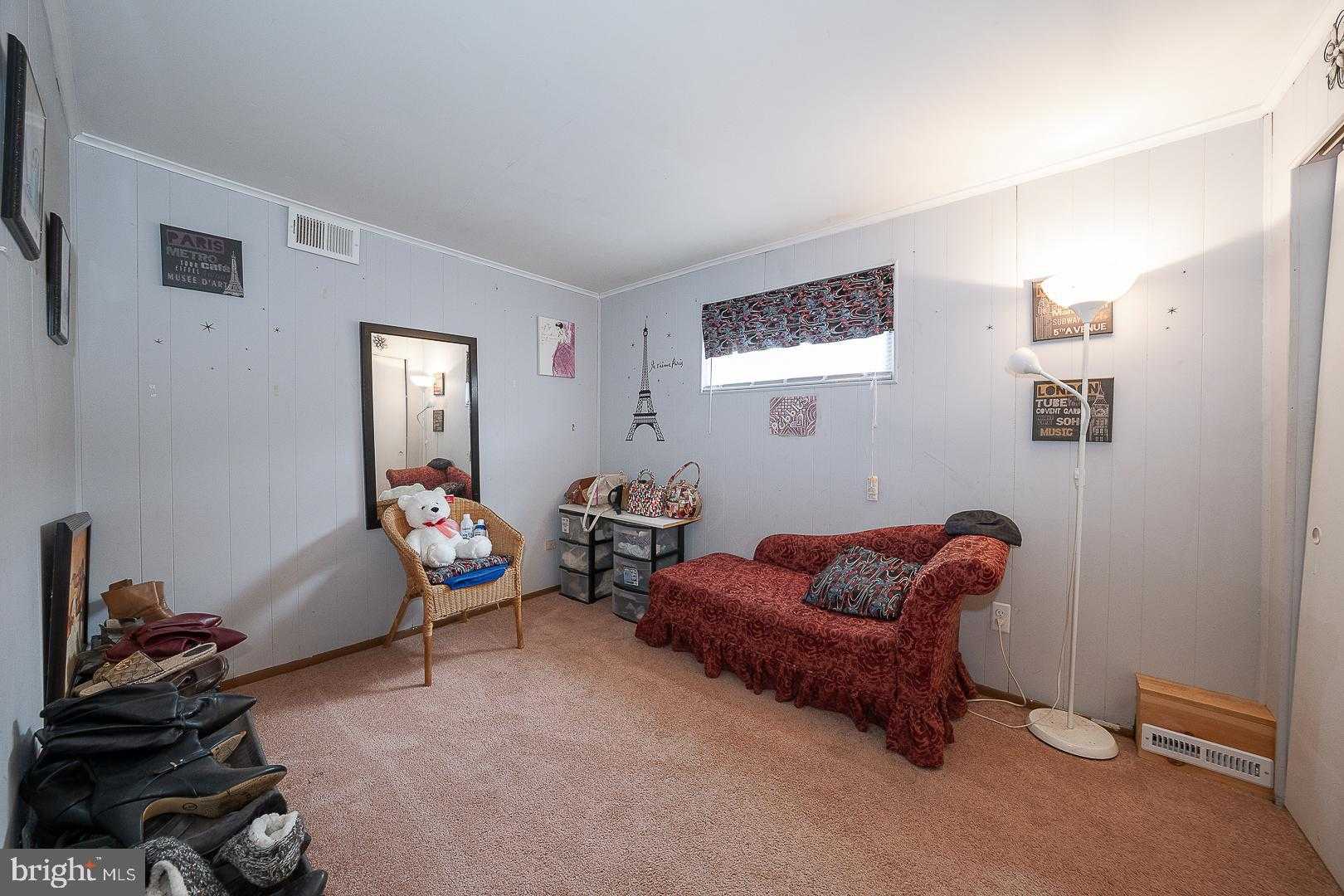 842 School Ln photo 30
