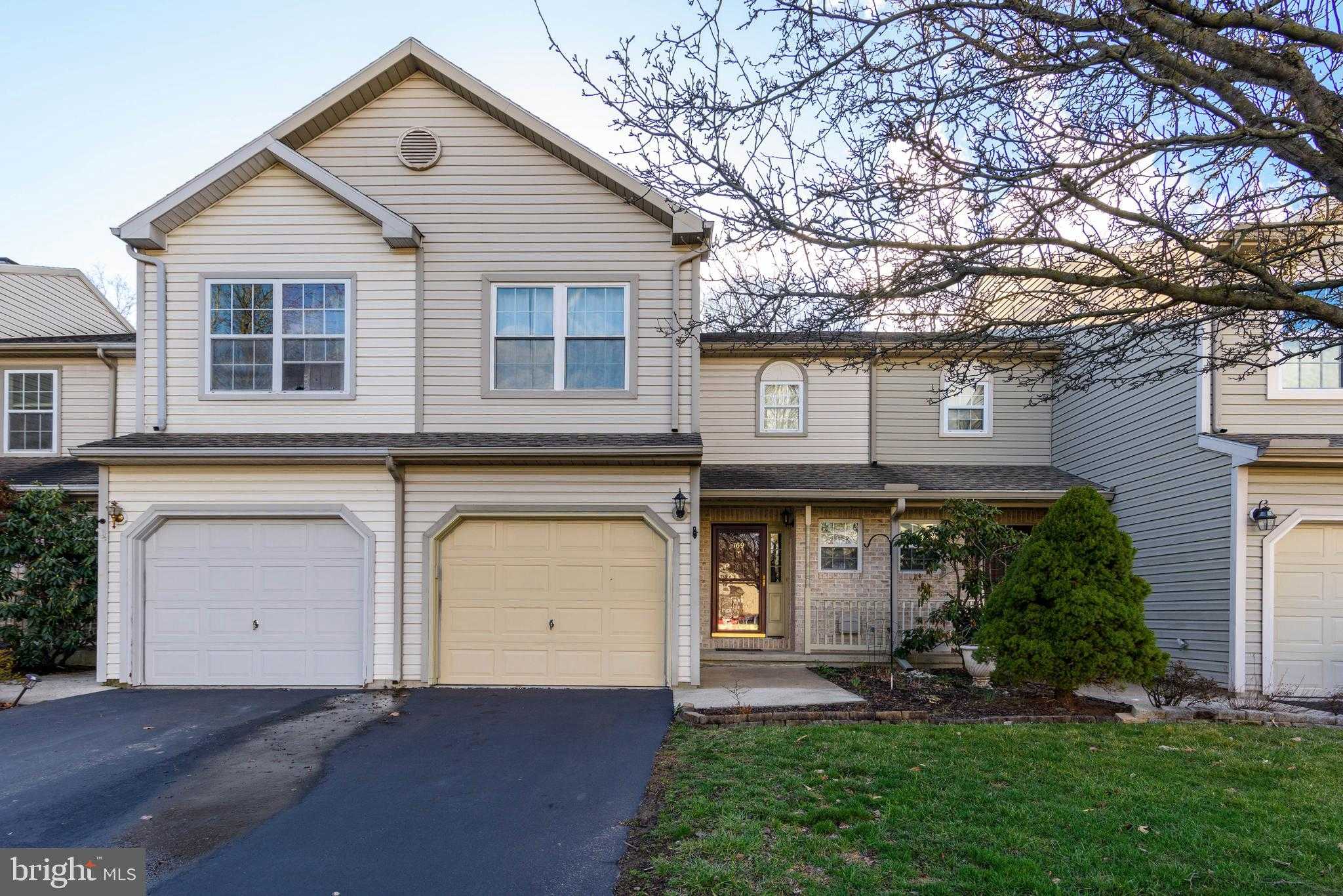 169 Hiddenwood Dr, Harrisburg