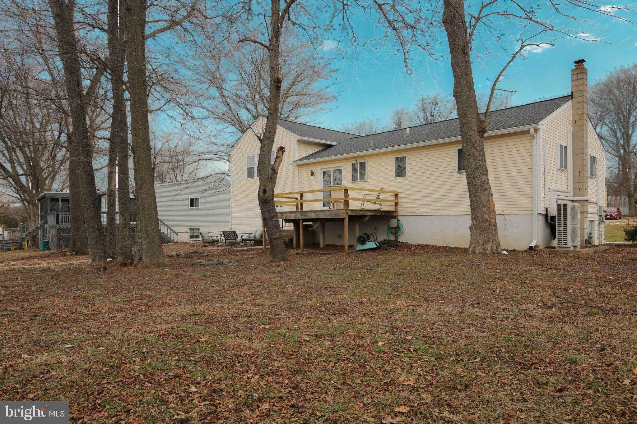 105 W Village Rd photo 29