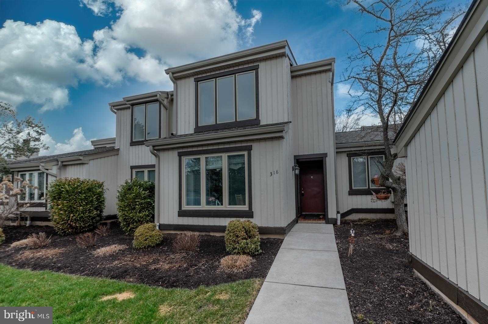 318B Devon Ln, West Chester