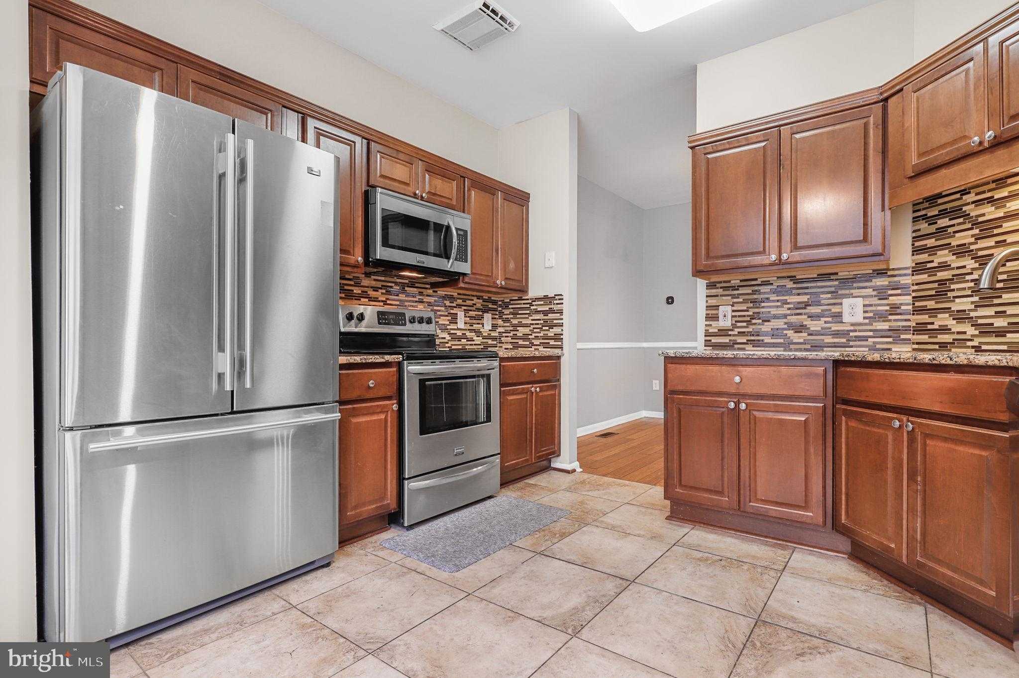 10211 Cove Ledge CT photo 11