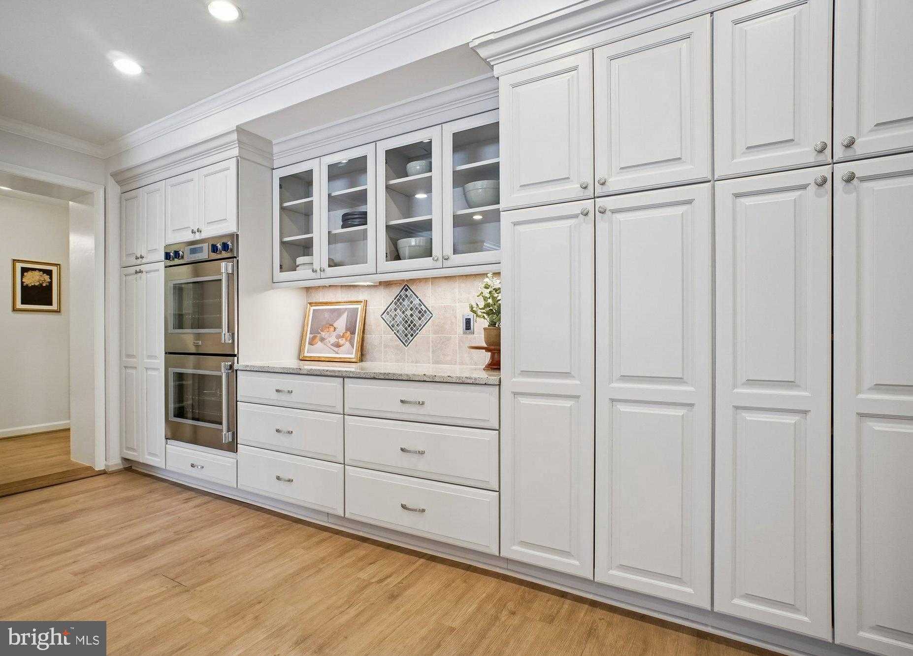 8512 Burning Tree Rd photo 18