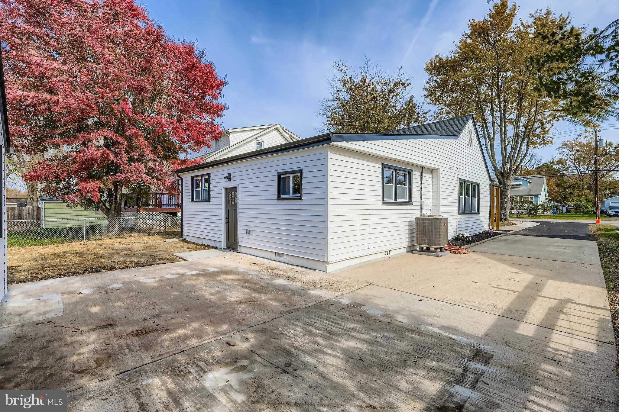 2122 Lodge Forest Dr photo 28