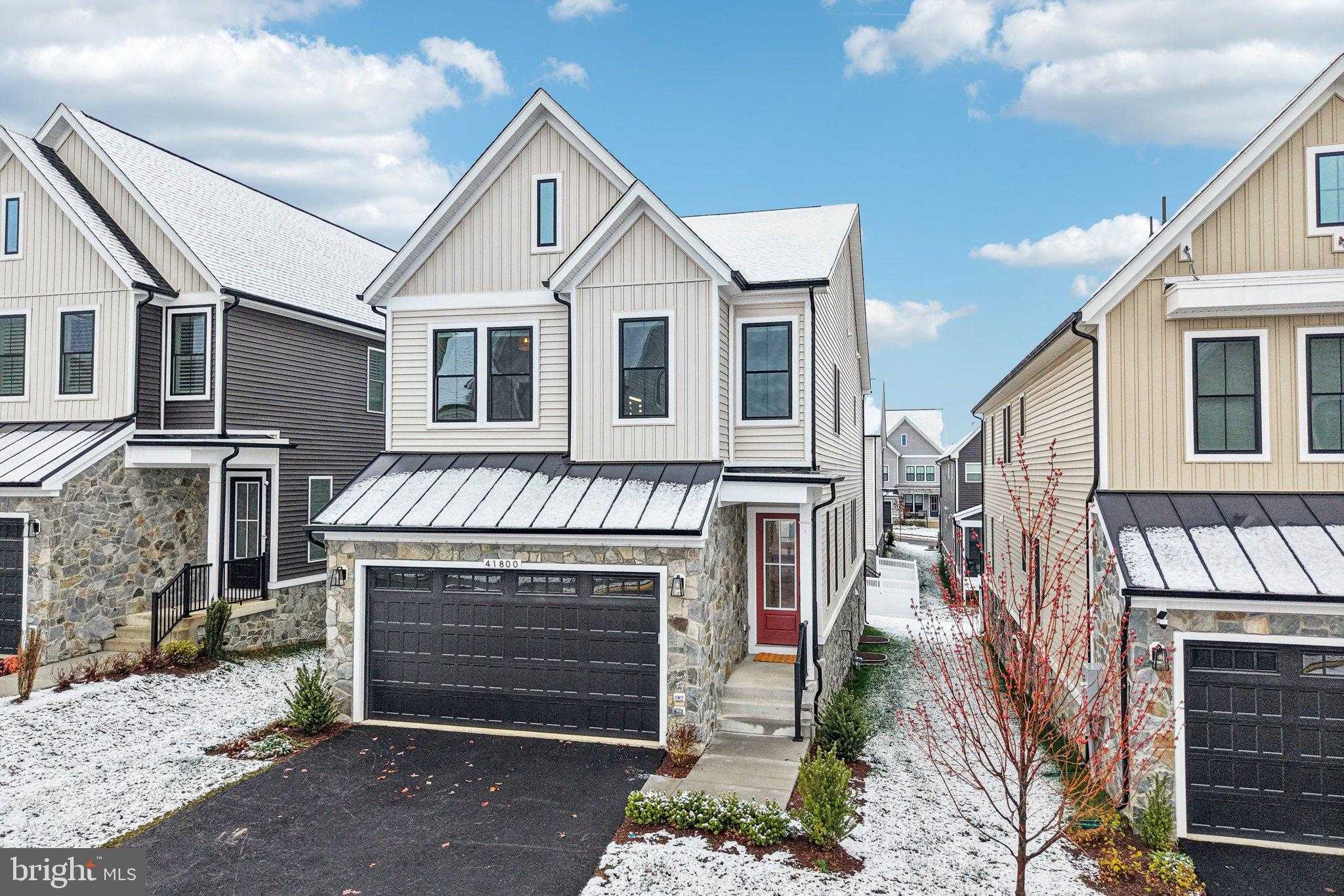 41800 Mellowed Ivory Pl, Brambleton