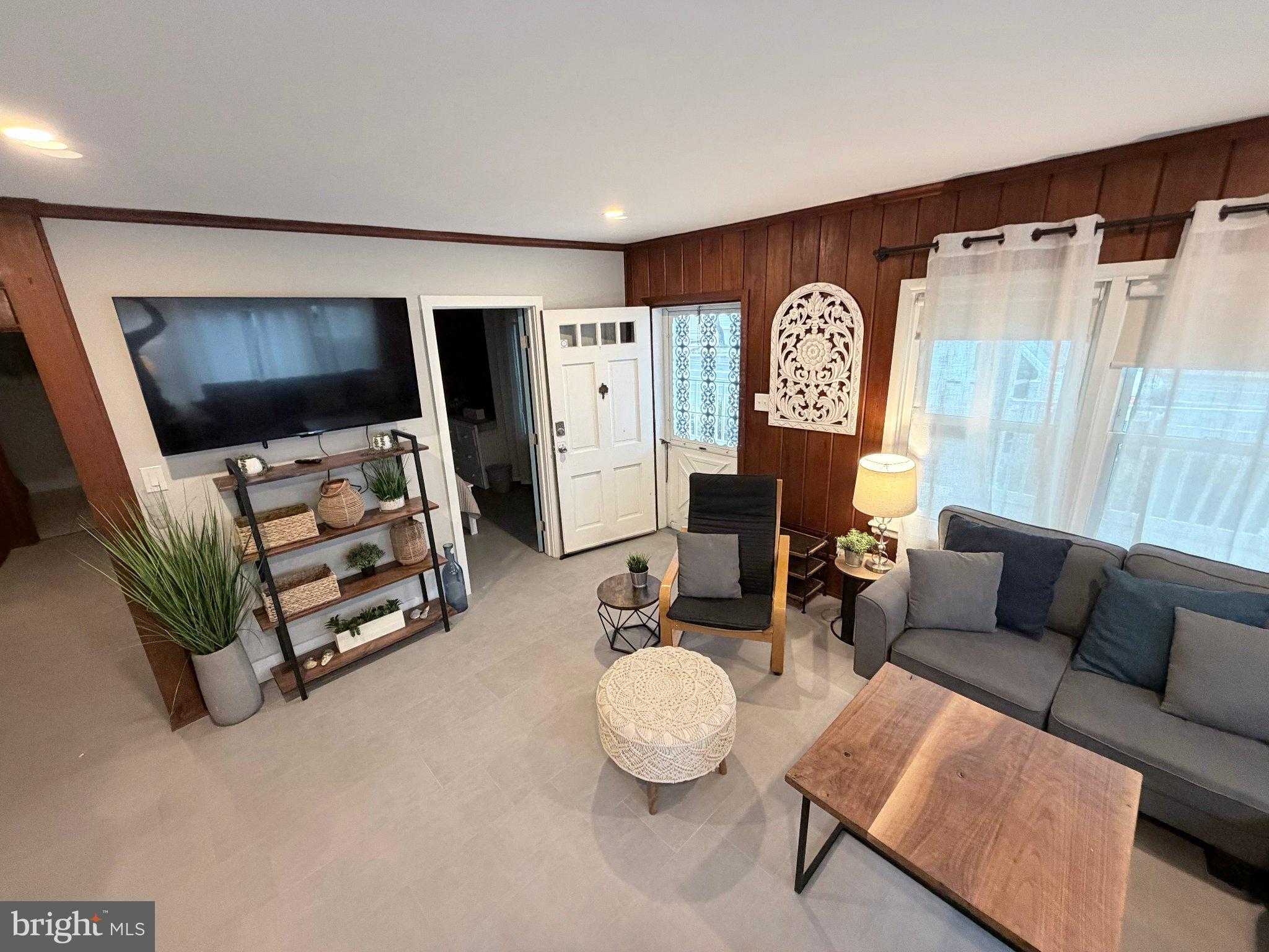 1407 Saint Louis Ave photo 6