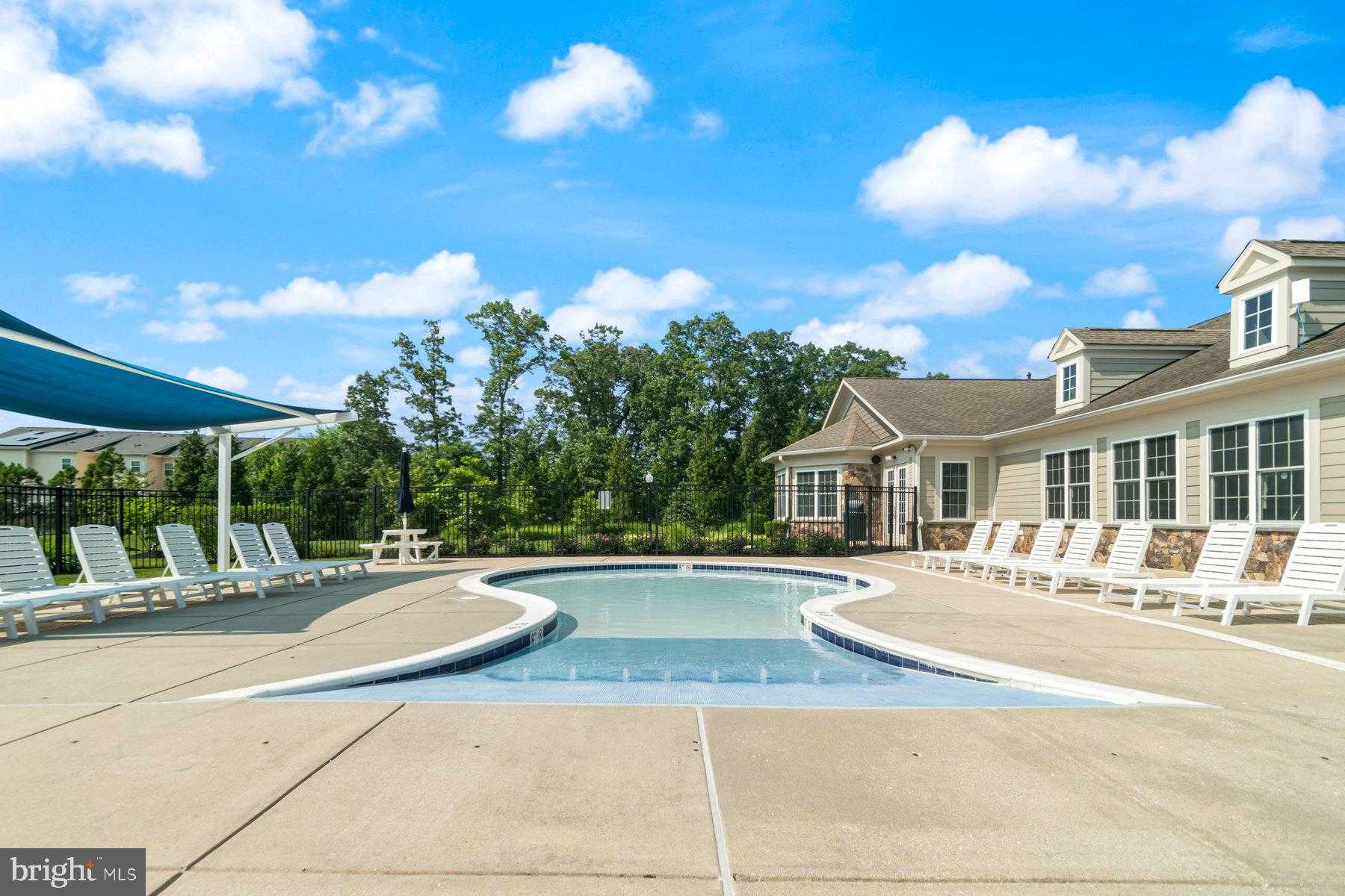 813 Glenside Way photo 41