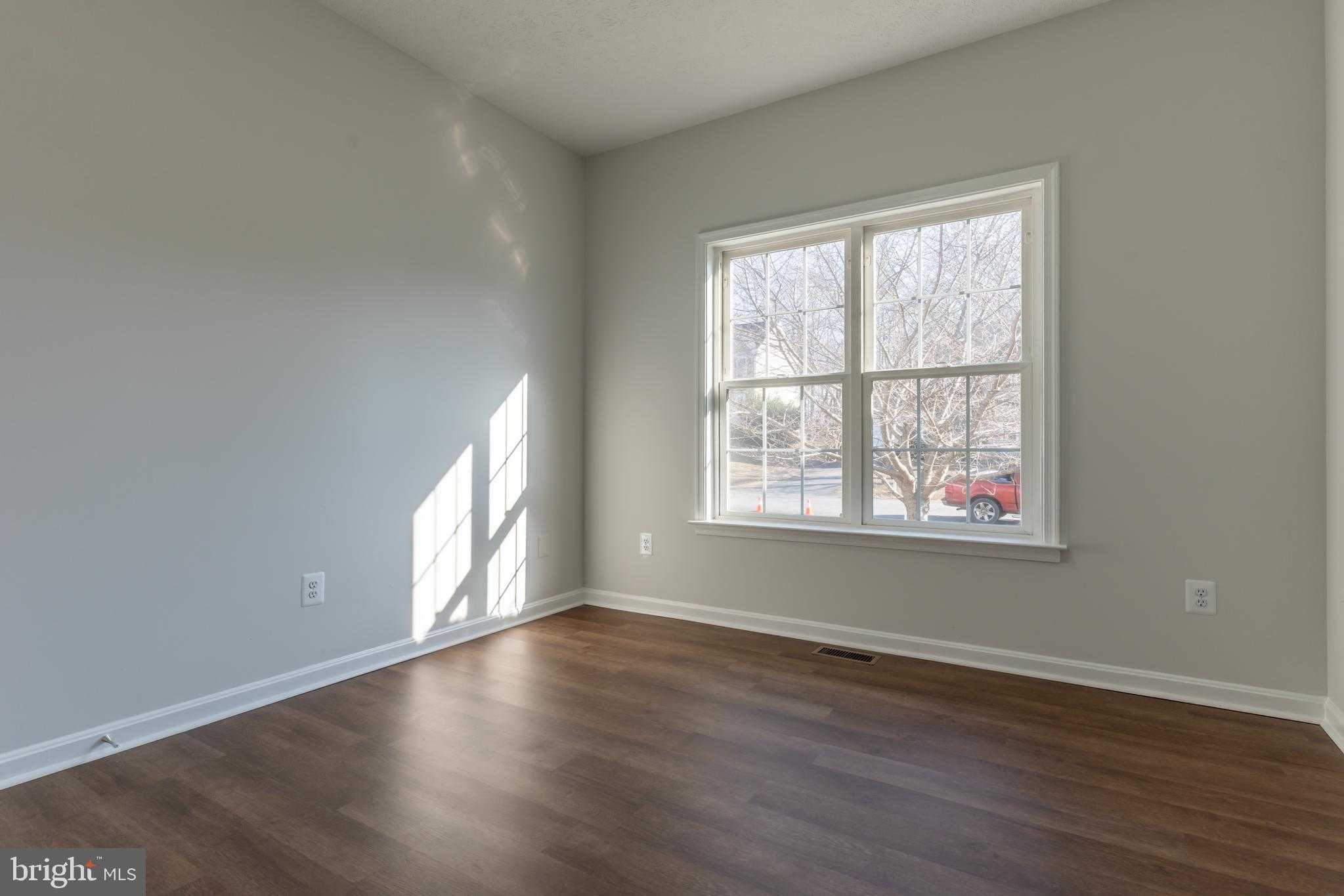 35291 Gosling Ln photo 7