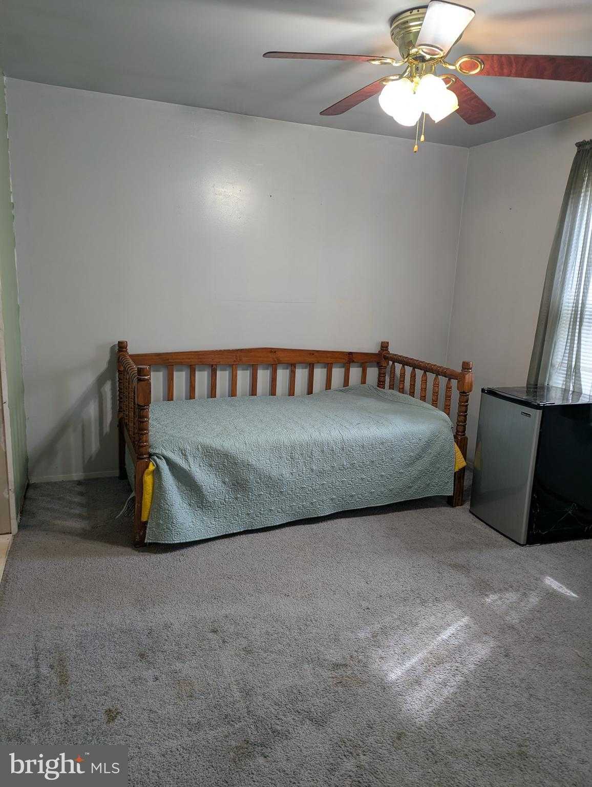 100 Willow CT photo 7