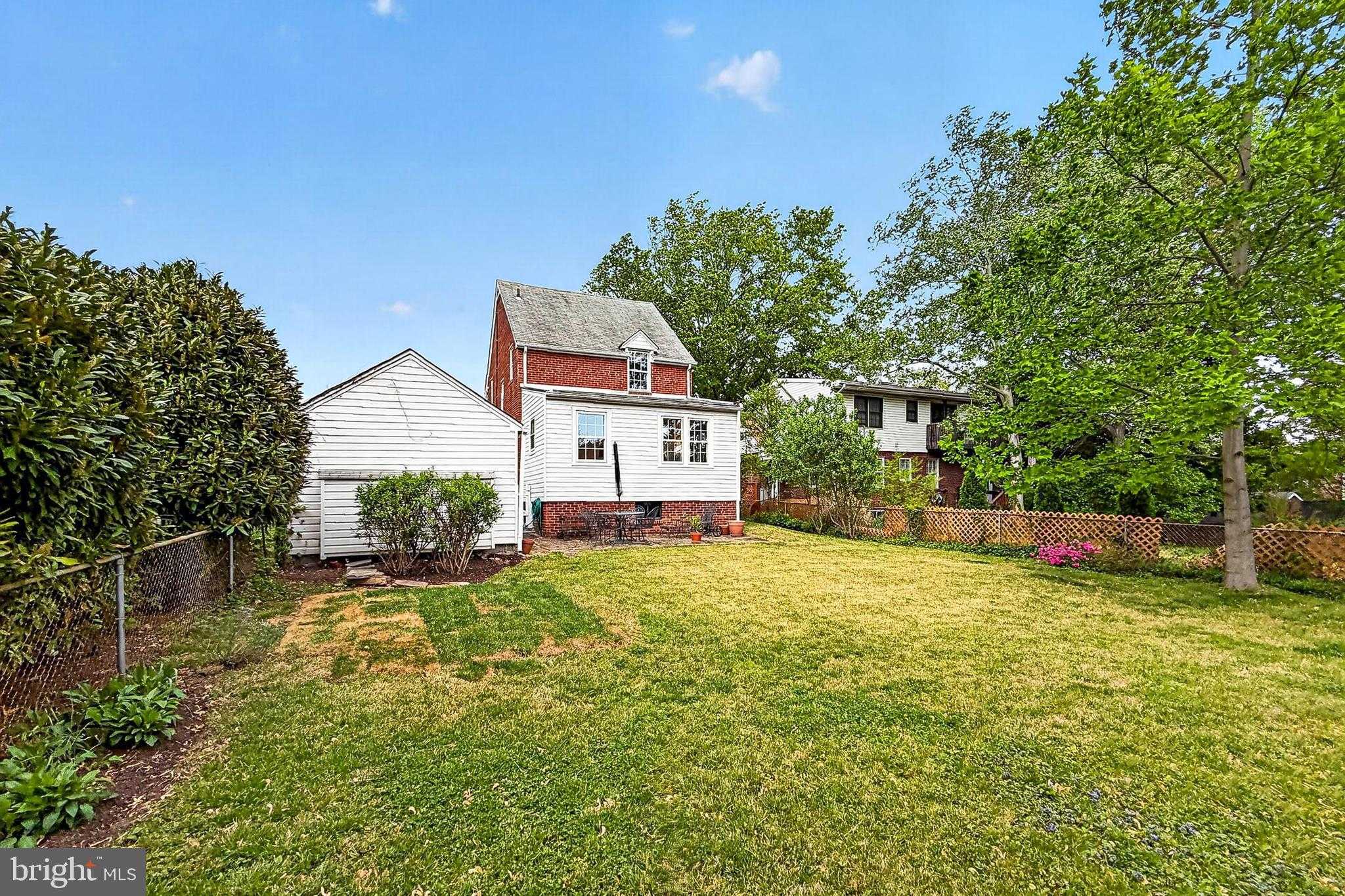 4646 4th St S photo 47