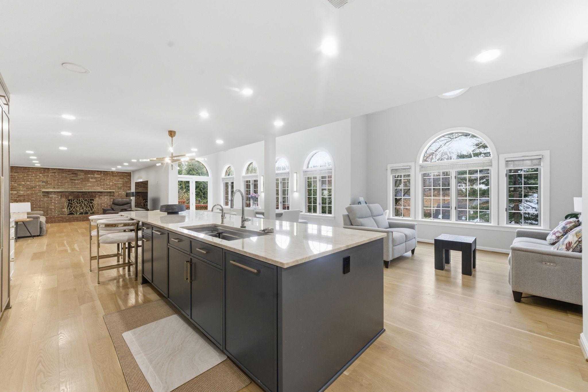 7327 Westerly Ln, Mc Lean