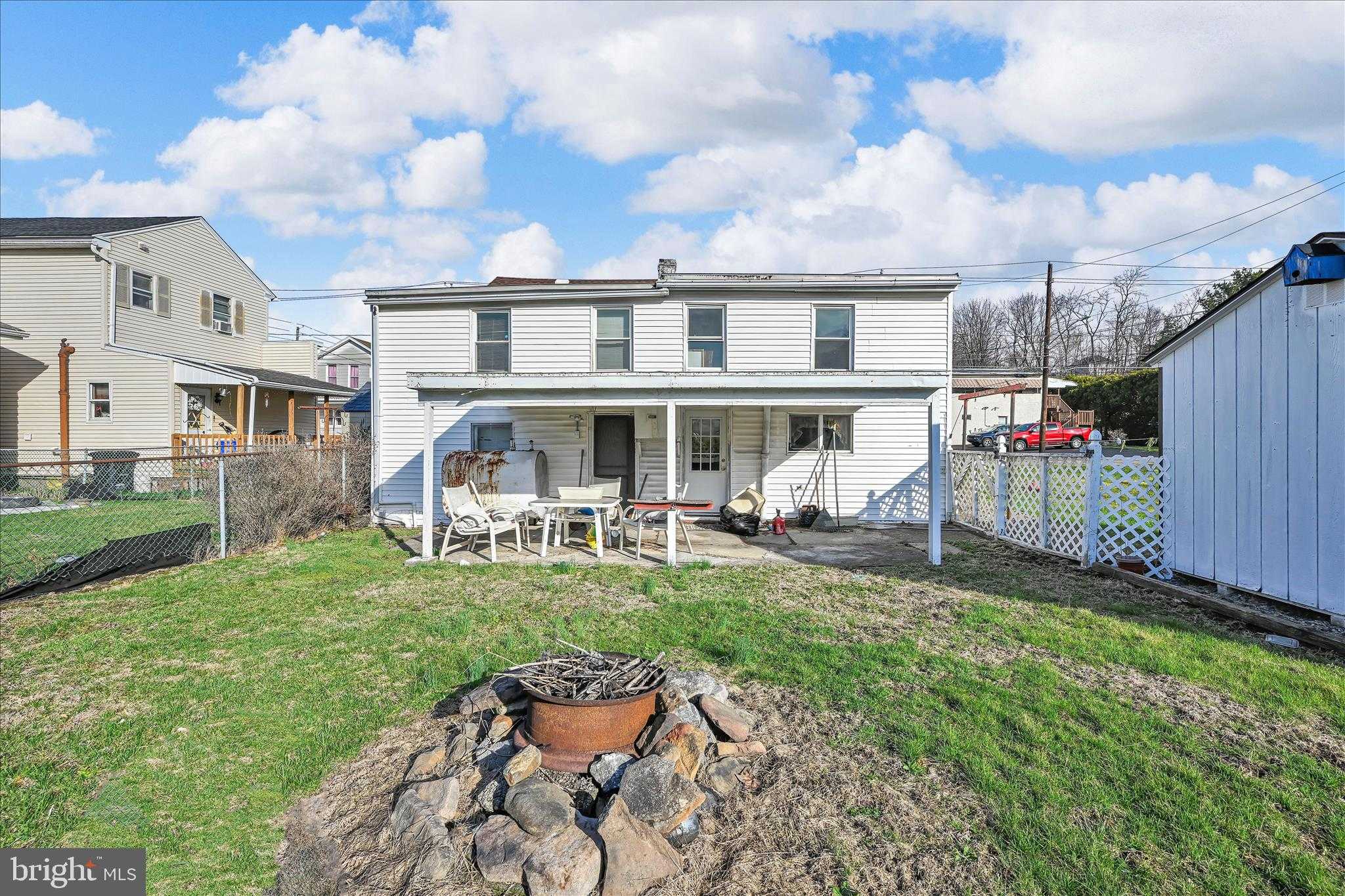 408 E Lawton St photo 28