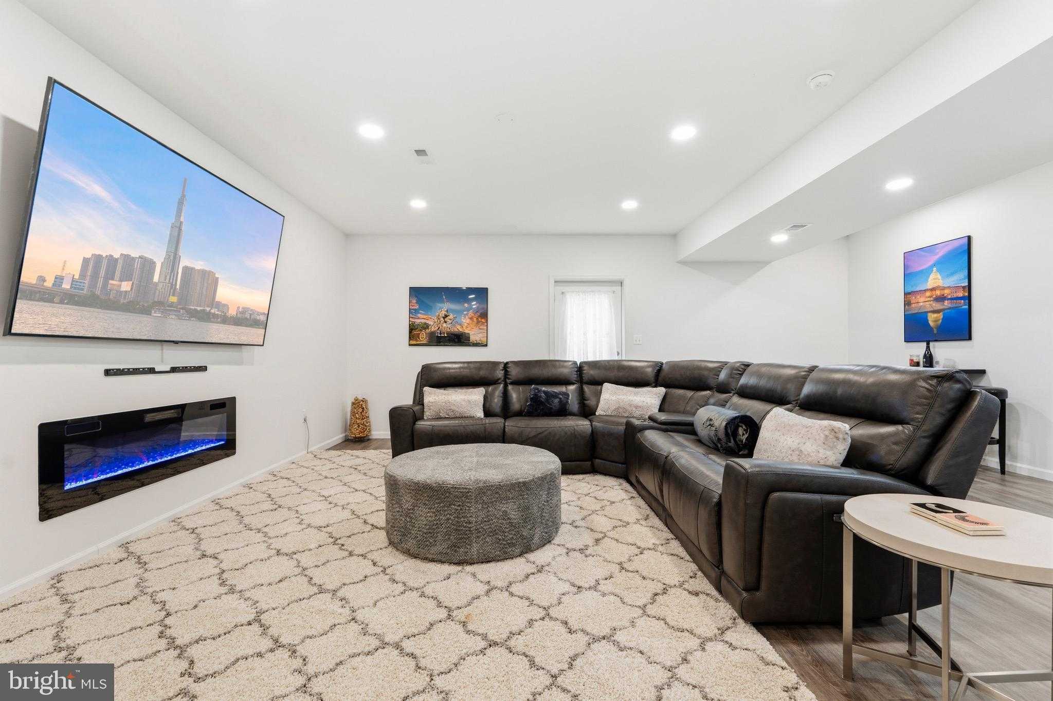 8934 Hubbard Way photo 46