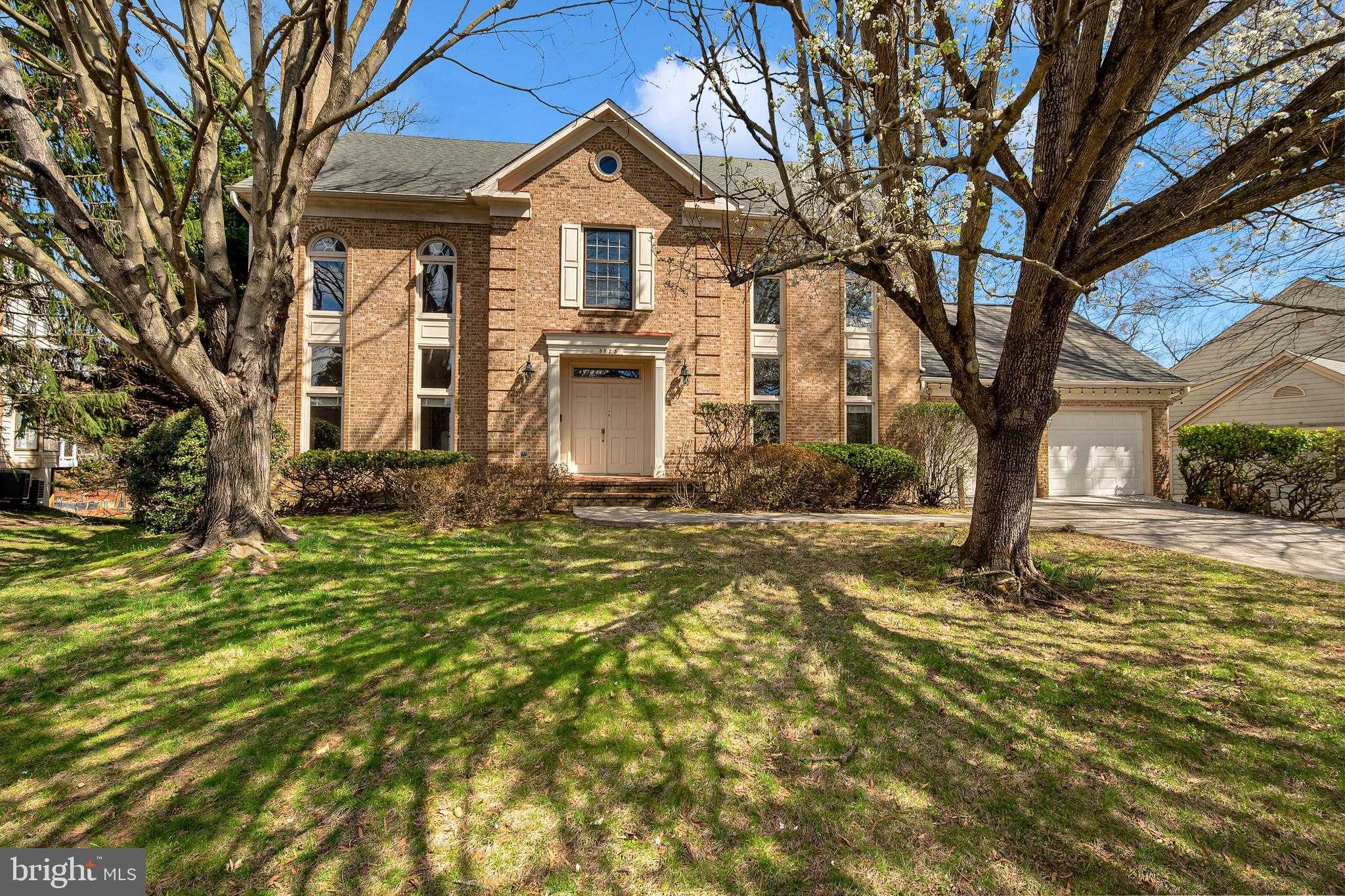 5825 Mossrock Dr, Rockville