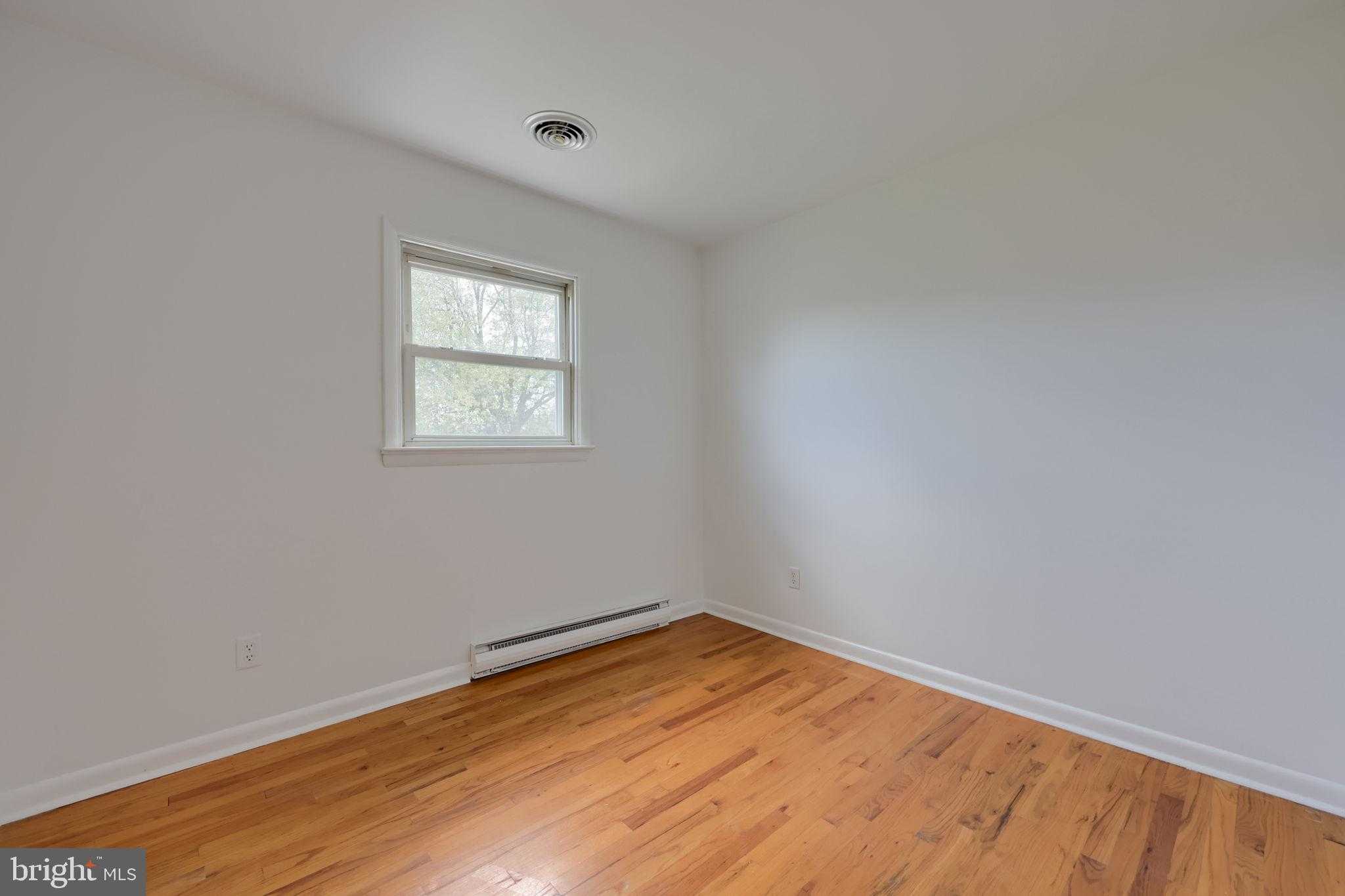 322 Pleasant View Ave photo 25