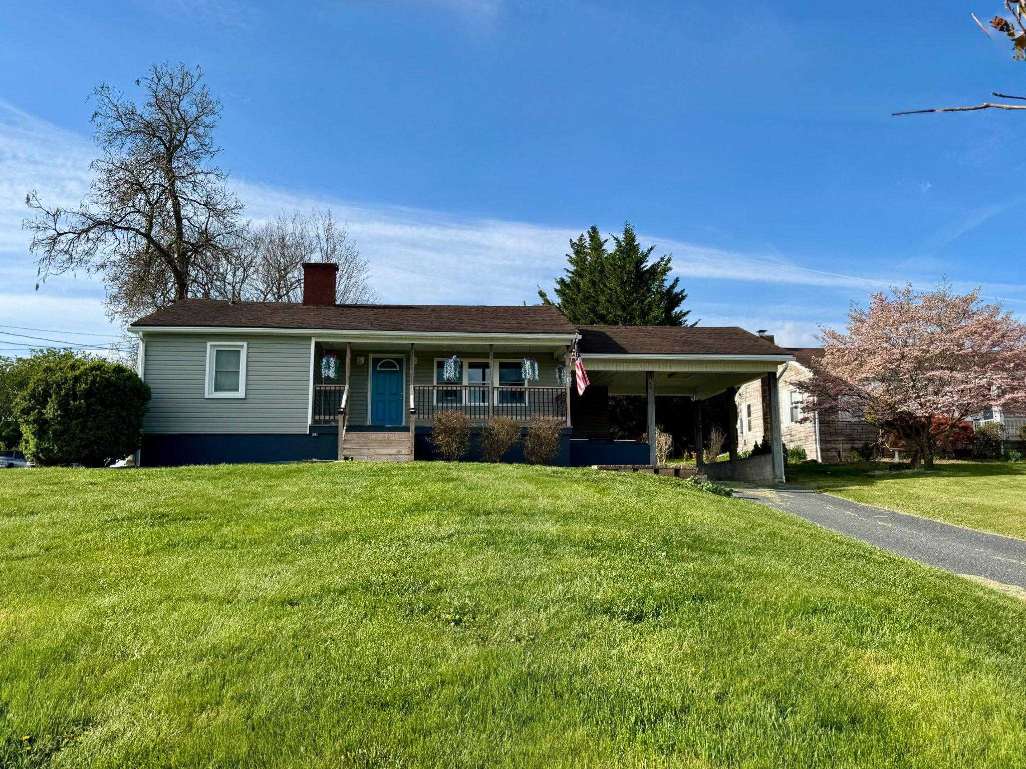 830 New Hope Rd, Staunton