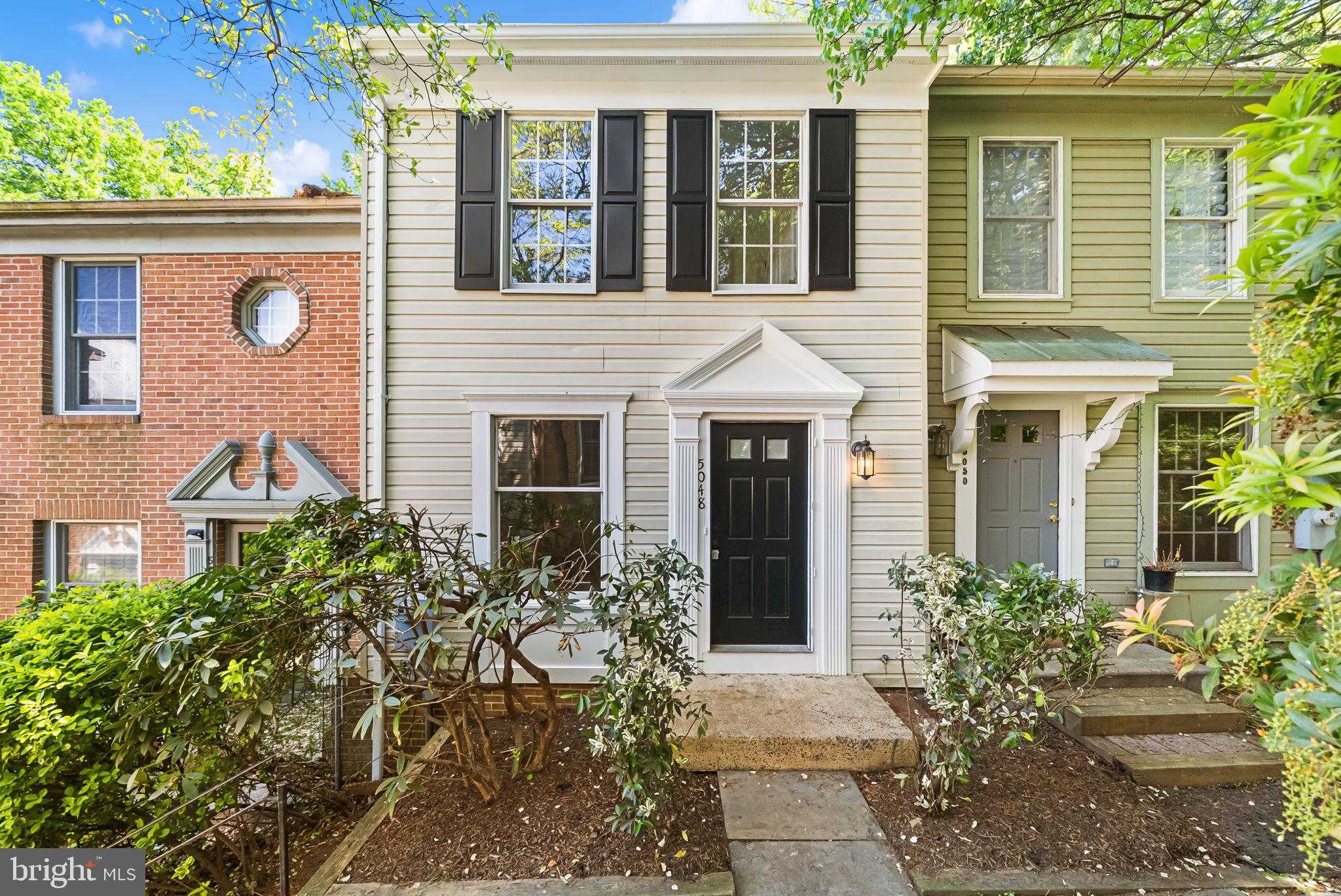 5048 9th St S, Arlington