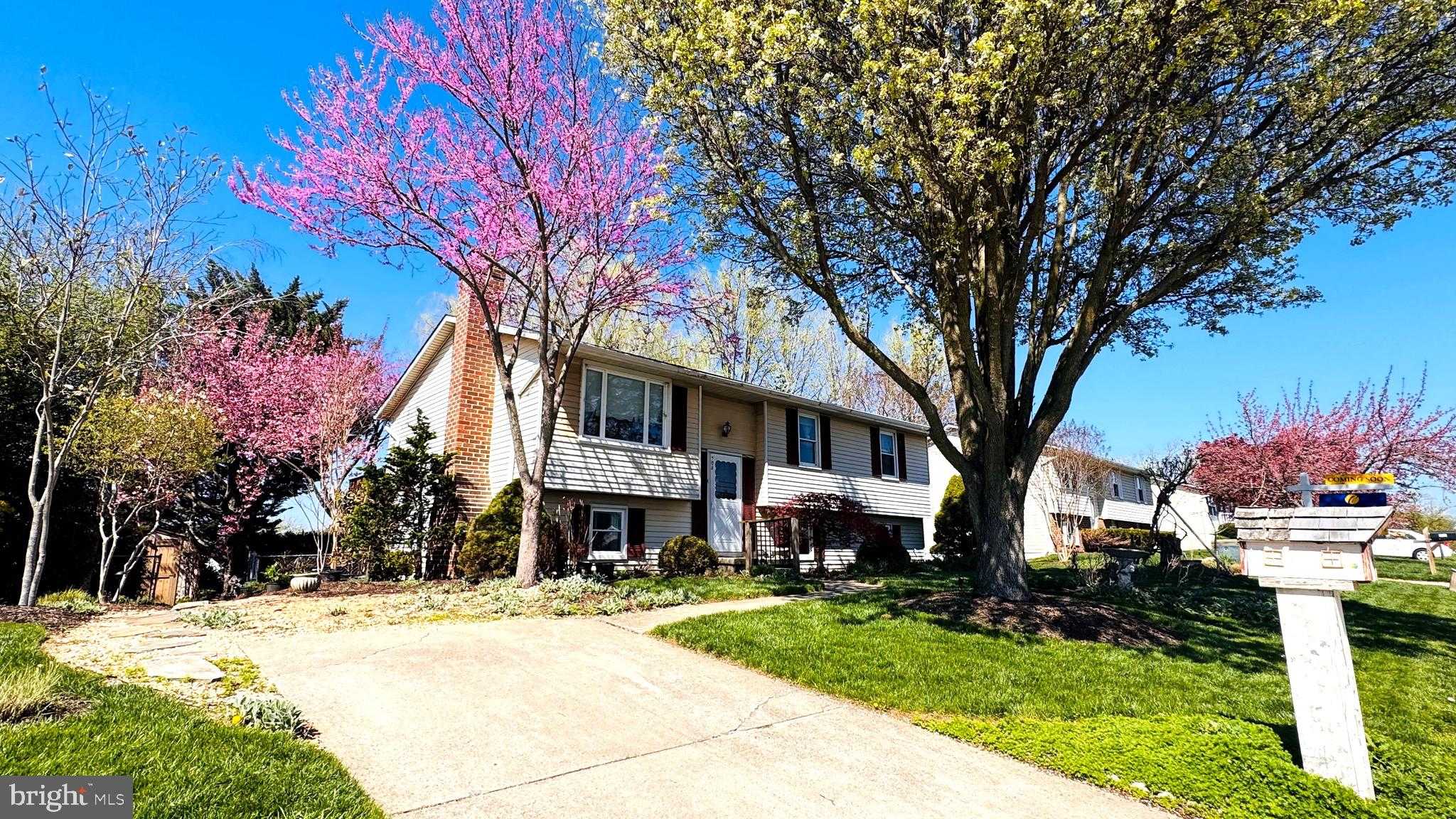 708 Uniontown Rd, Westminster