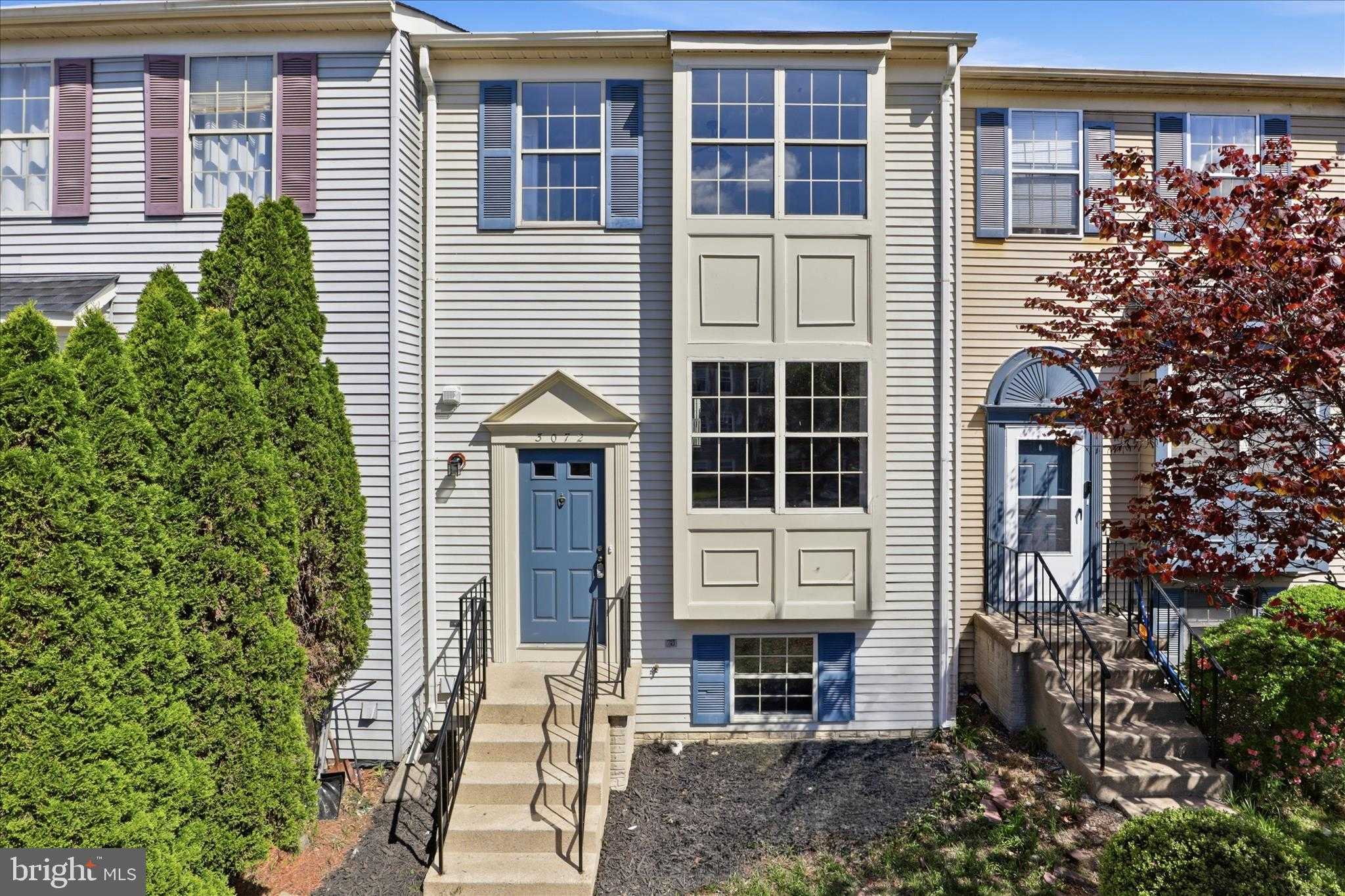 3072 Antrim Cir, Dumfries