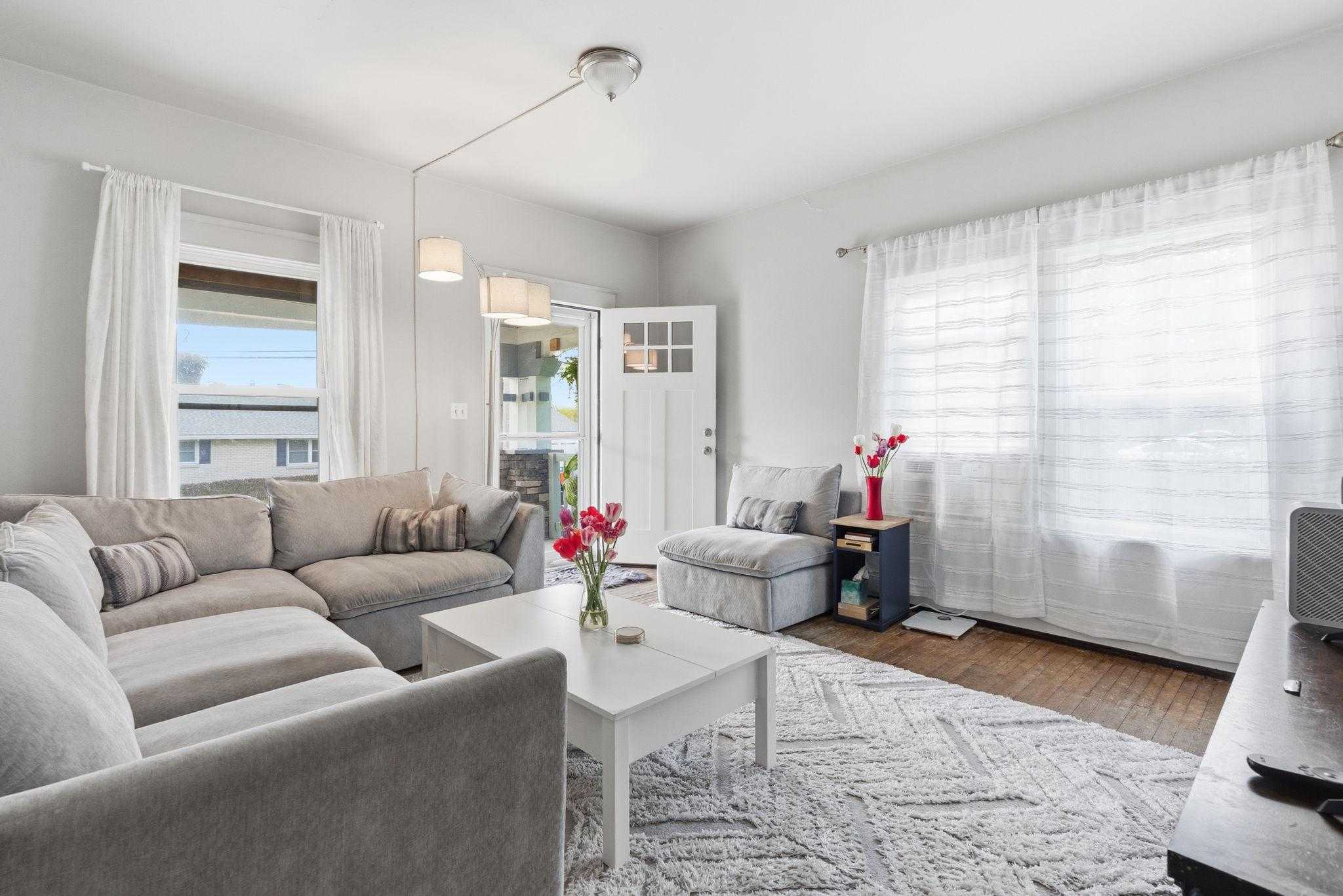 224 Oakdale Ave photo 24