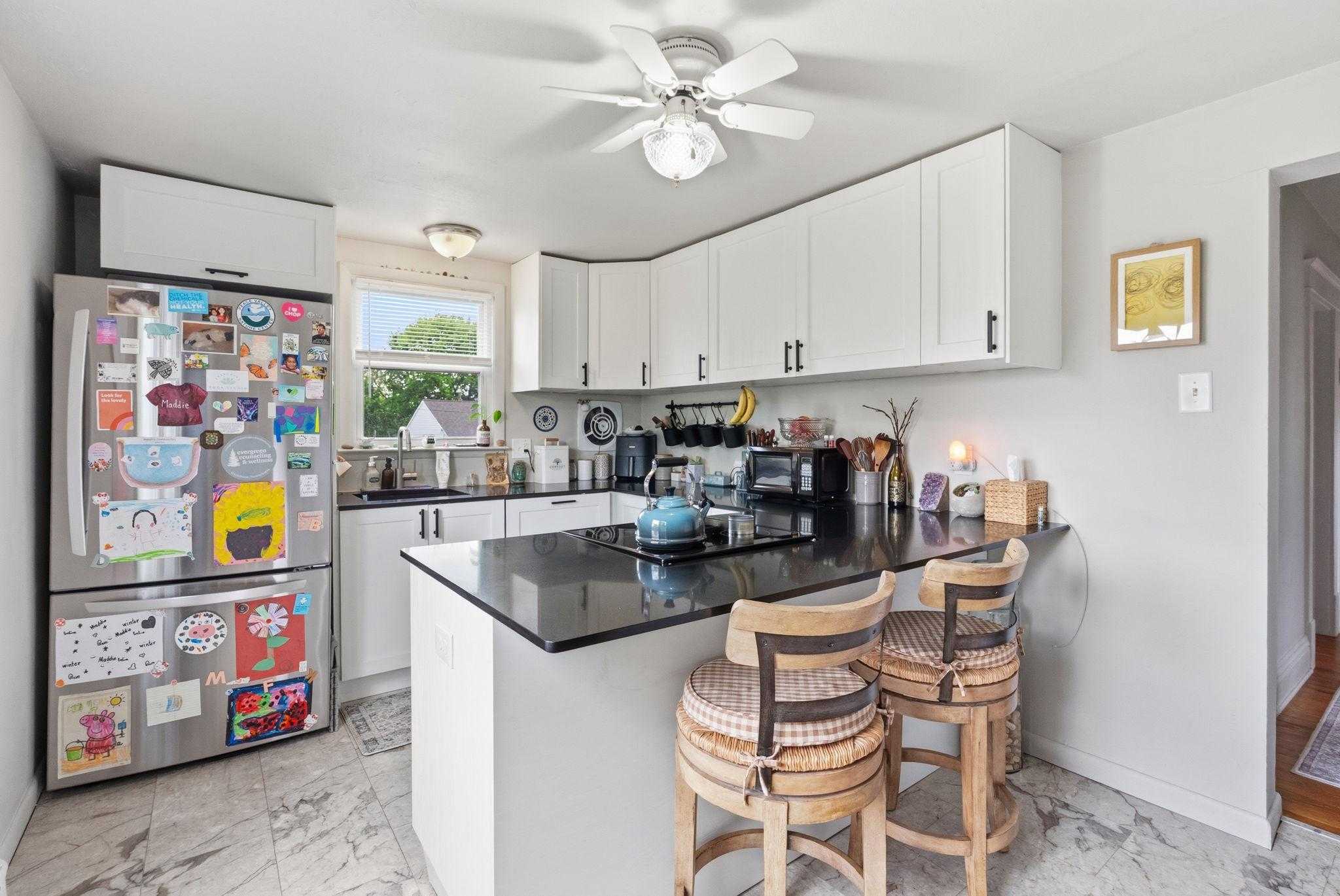 224 Oakdale Ave photo 7