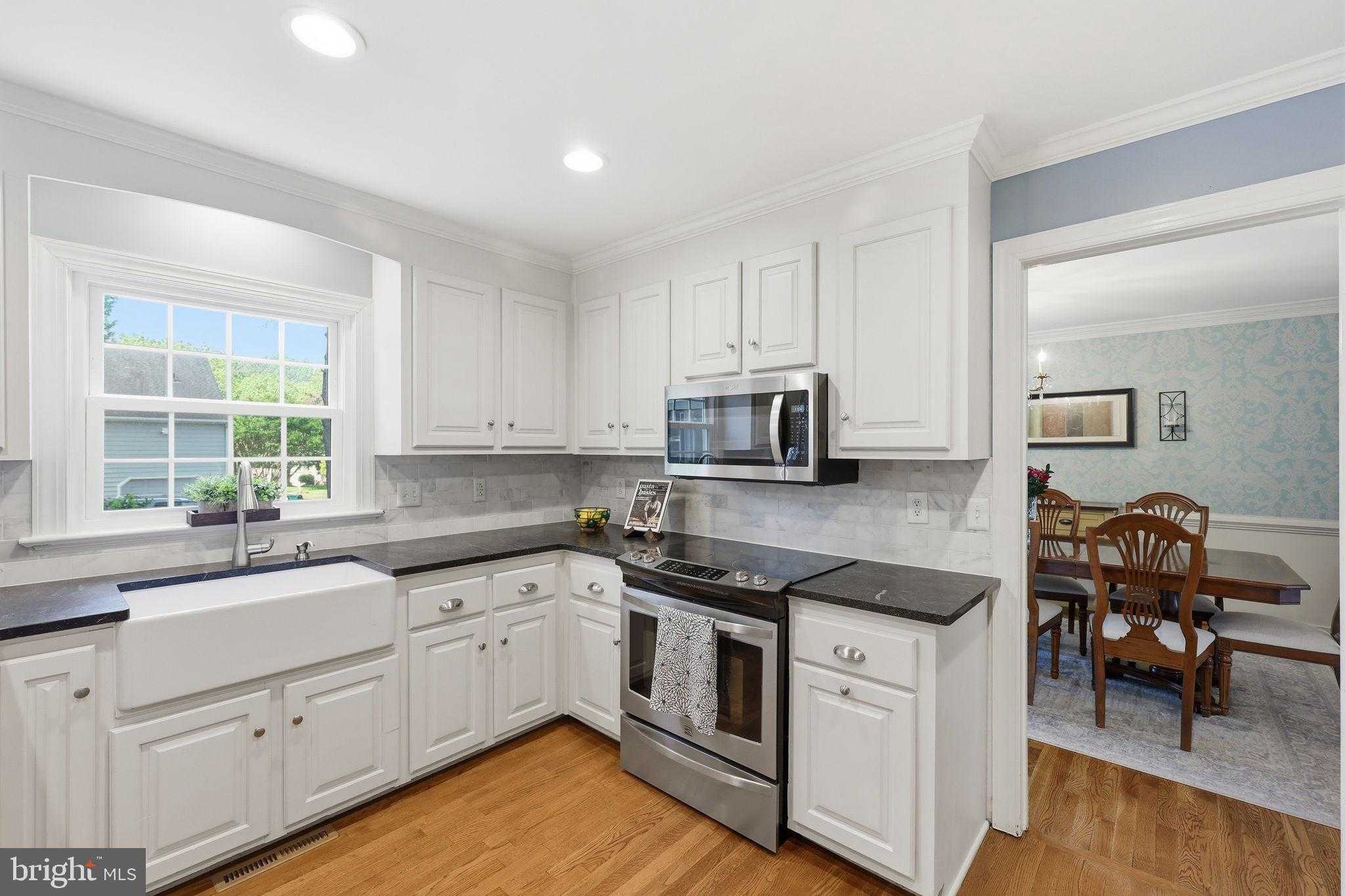 11305 Edgewood Farm CT photo 4