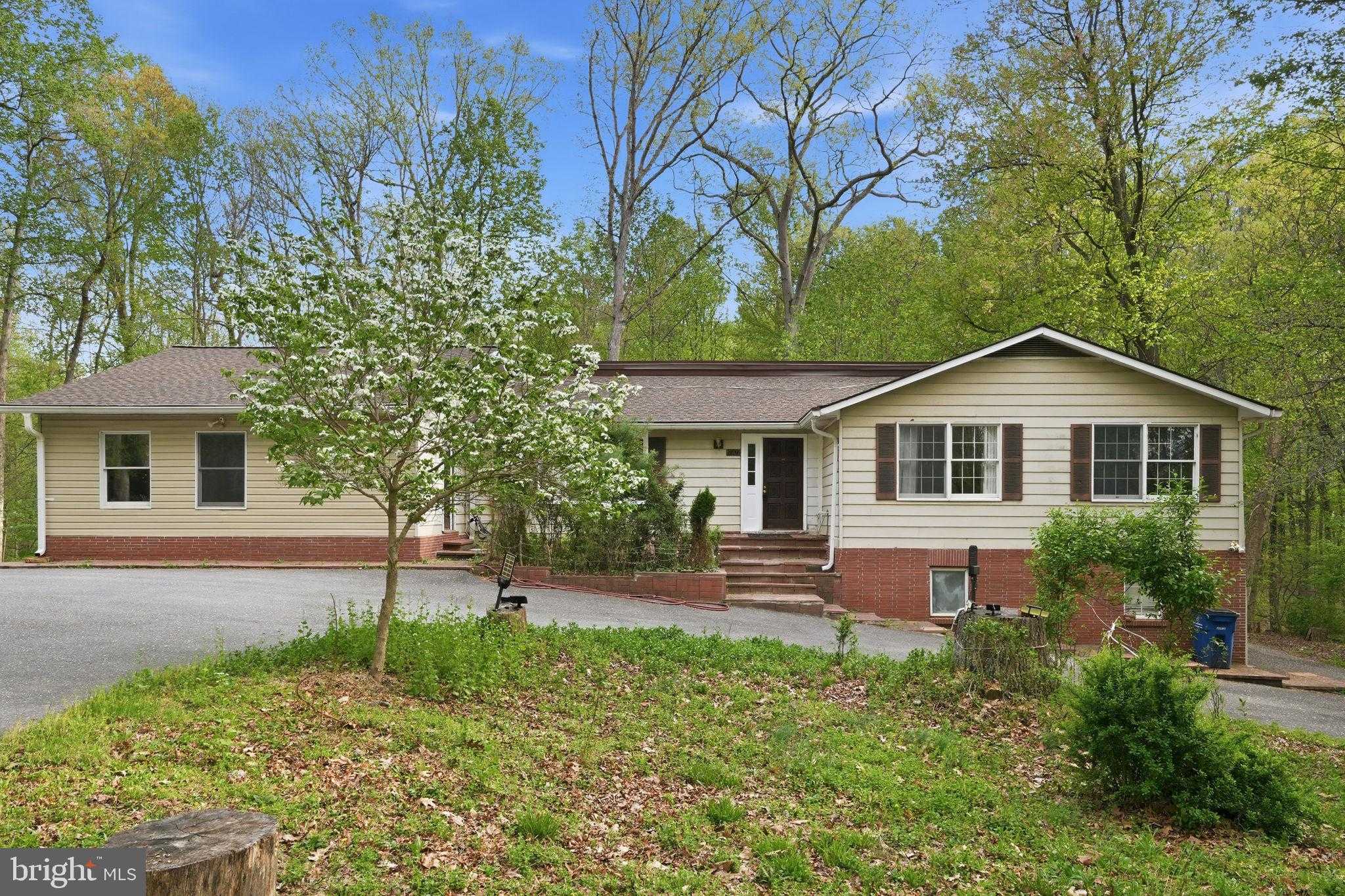 17107 Overhill Rd, Rockville