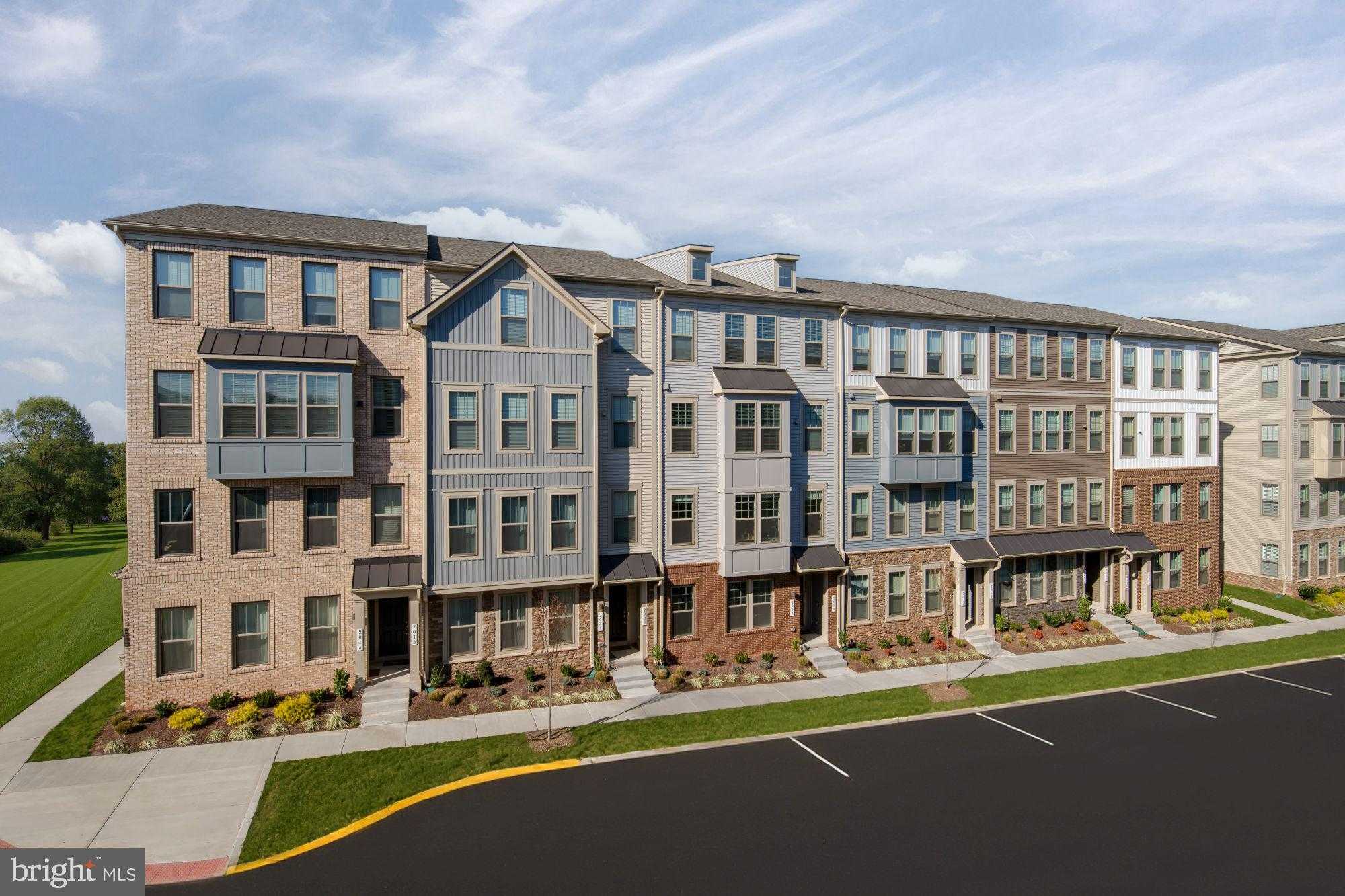 903A Glasgow Ln, Manassas Park