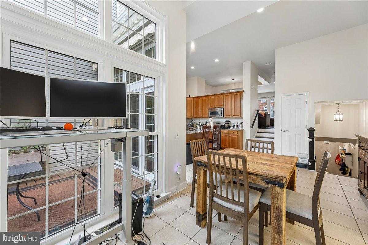 9276 Laurel Ridge Crossing Rd photo 11