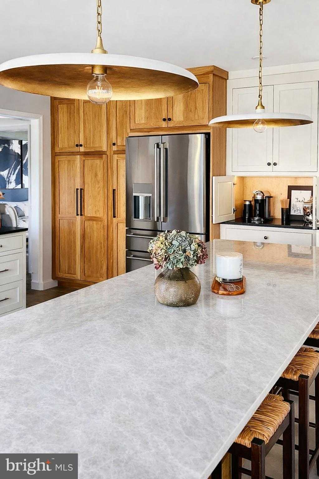 88 S Main St photo 16