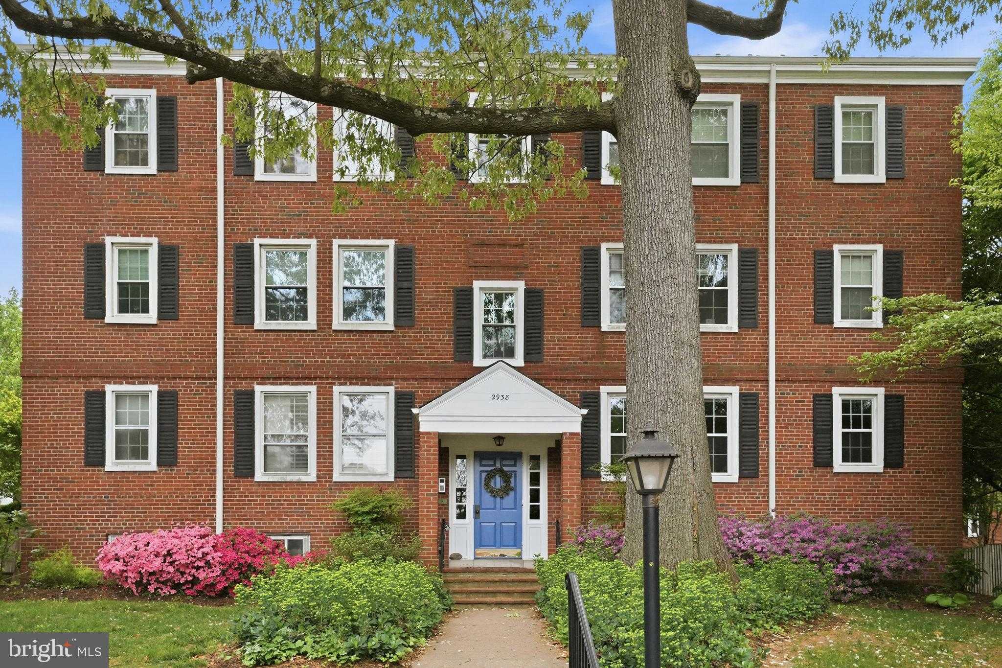 2938 S Columbus St Apt A2, Arlington