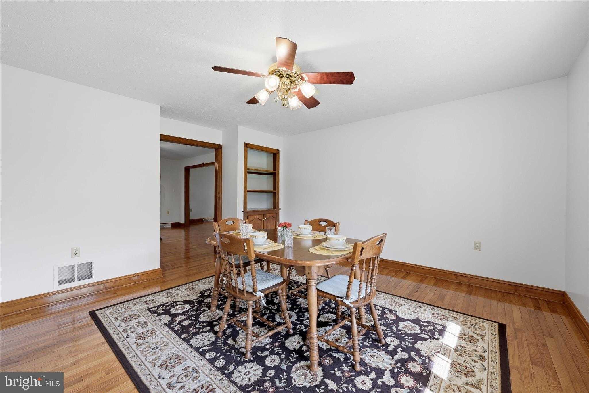 412 Ruebuck Rd photo 13