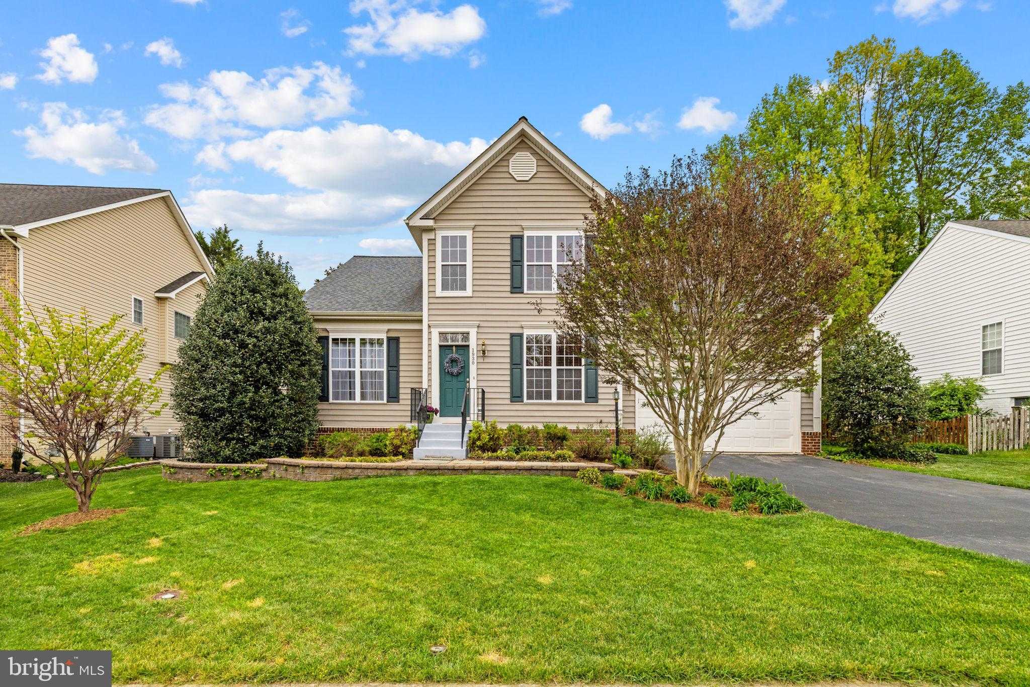 1930 Harvest Dr, Winchester