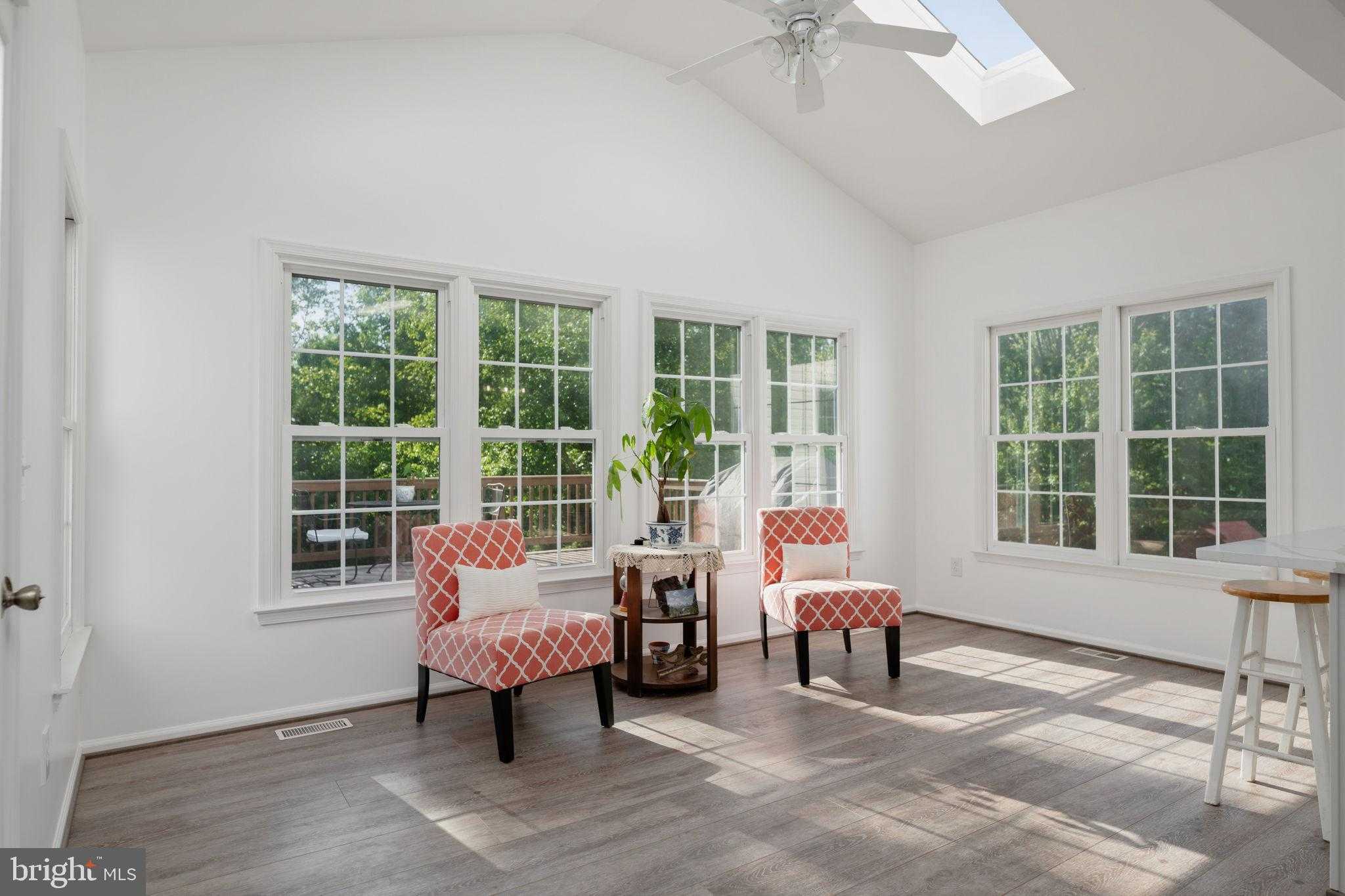 2052 Jennings St photo 9