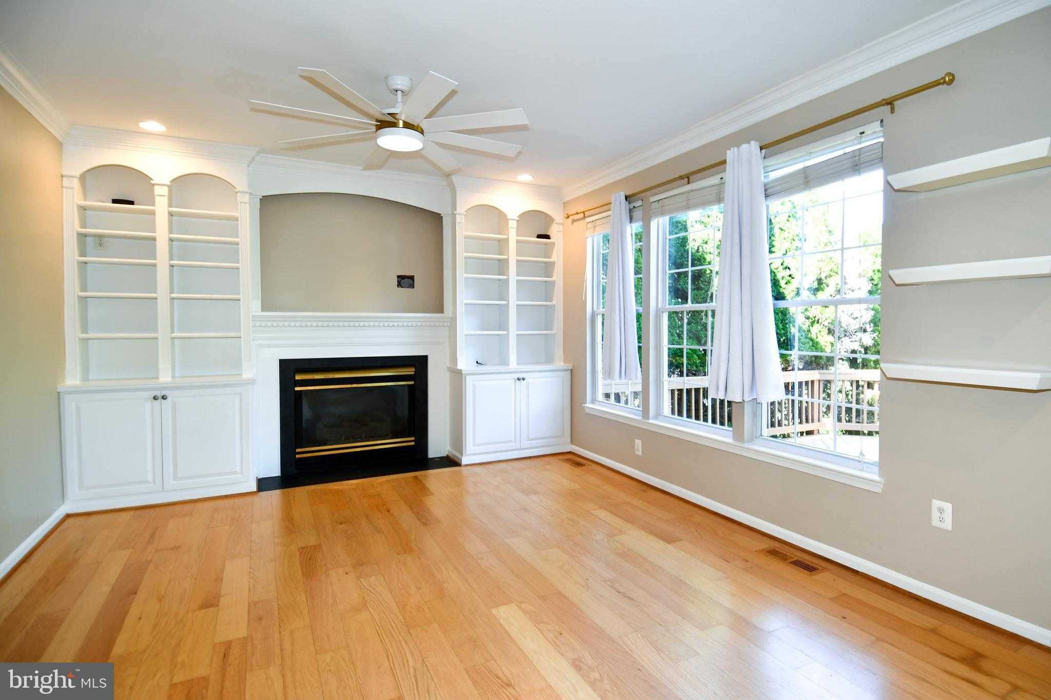 20818 Shy Beaver CT photo 17