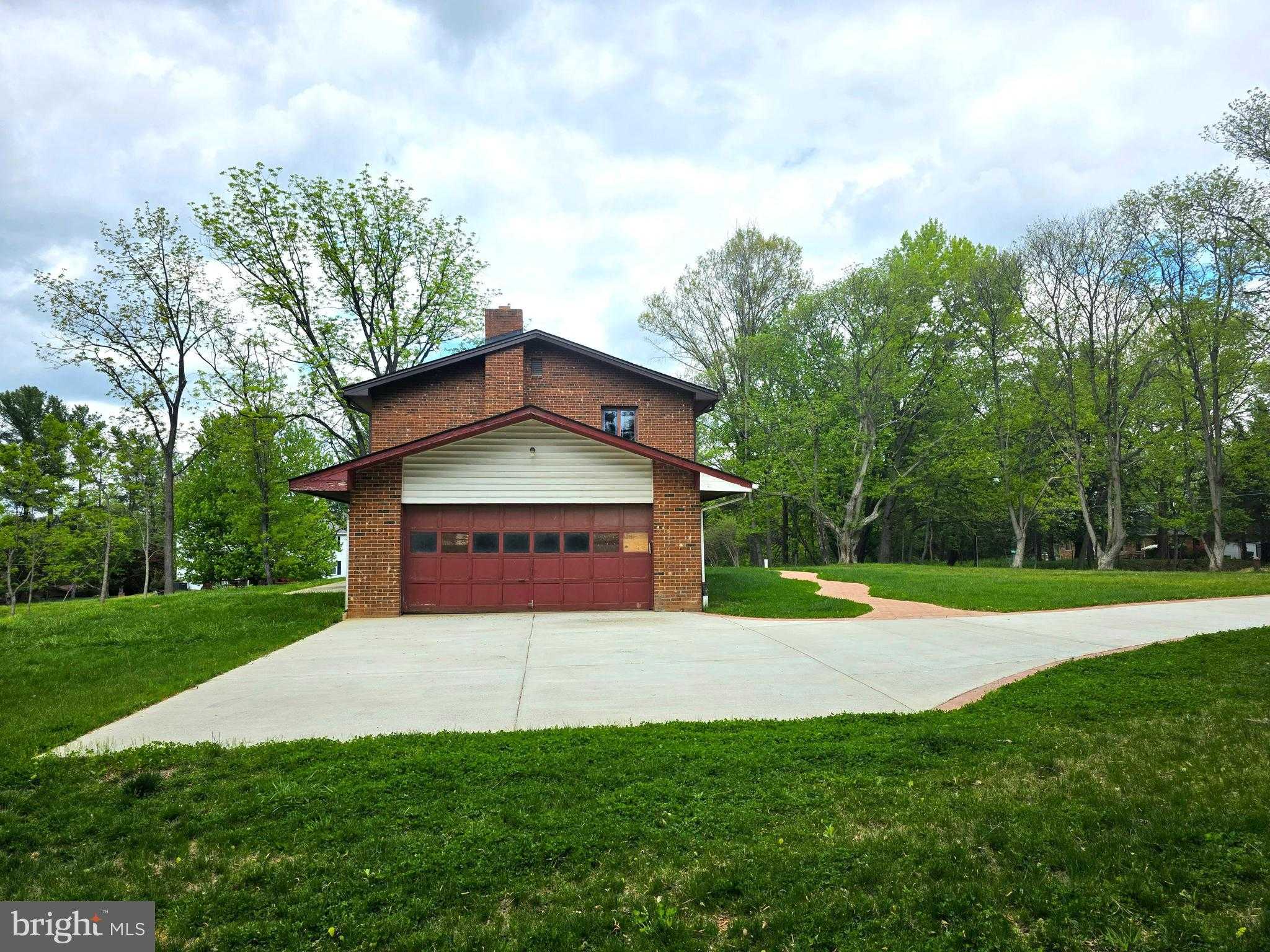 21010 Delta Dr photo 9