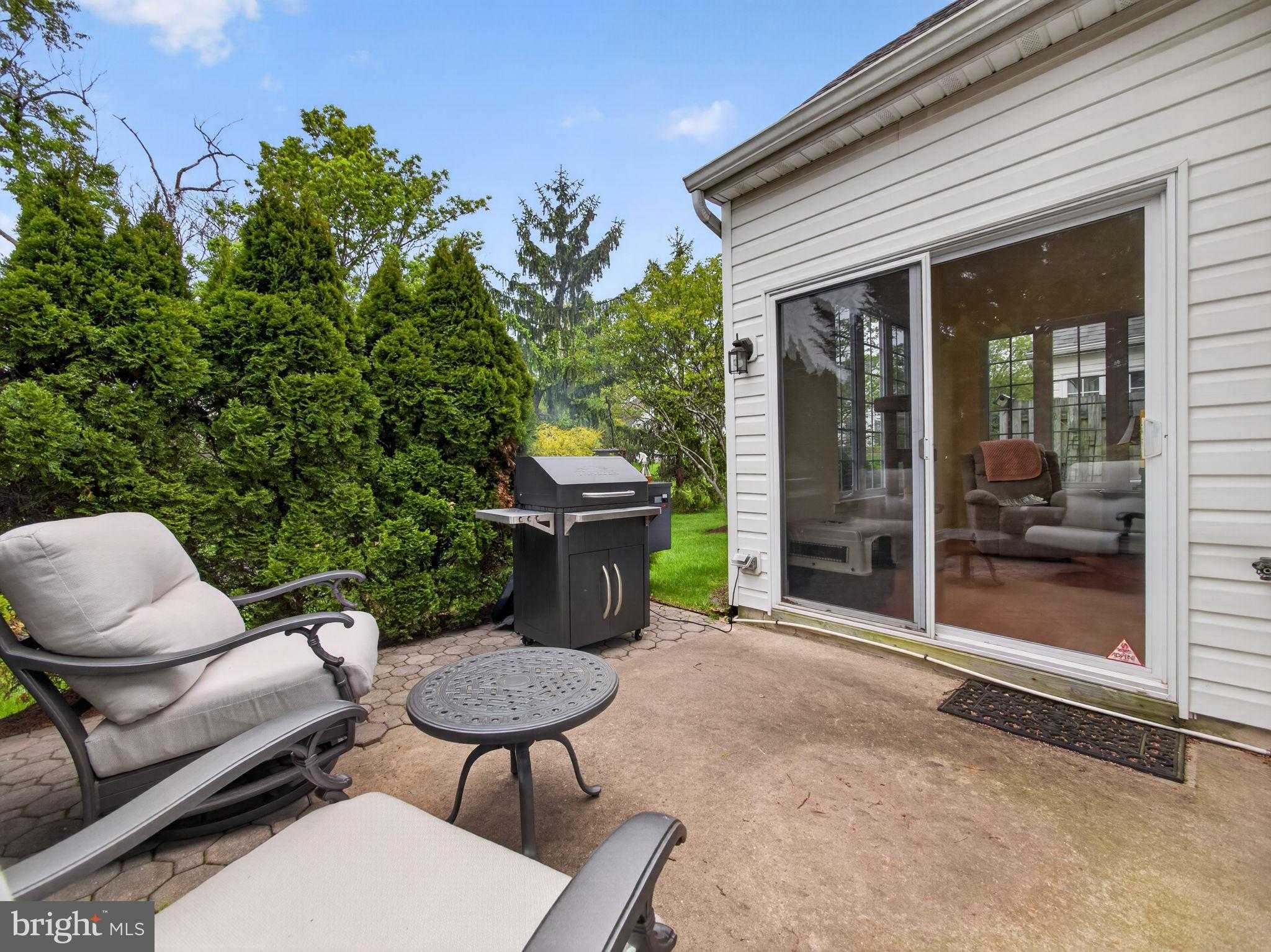 90 Newbury Way photo 22