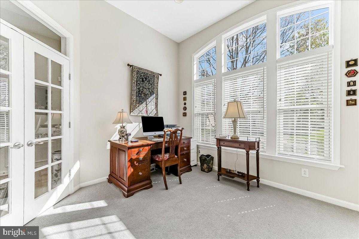 131 Violet Dr photo 5