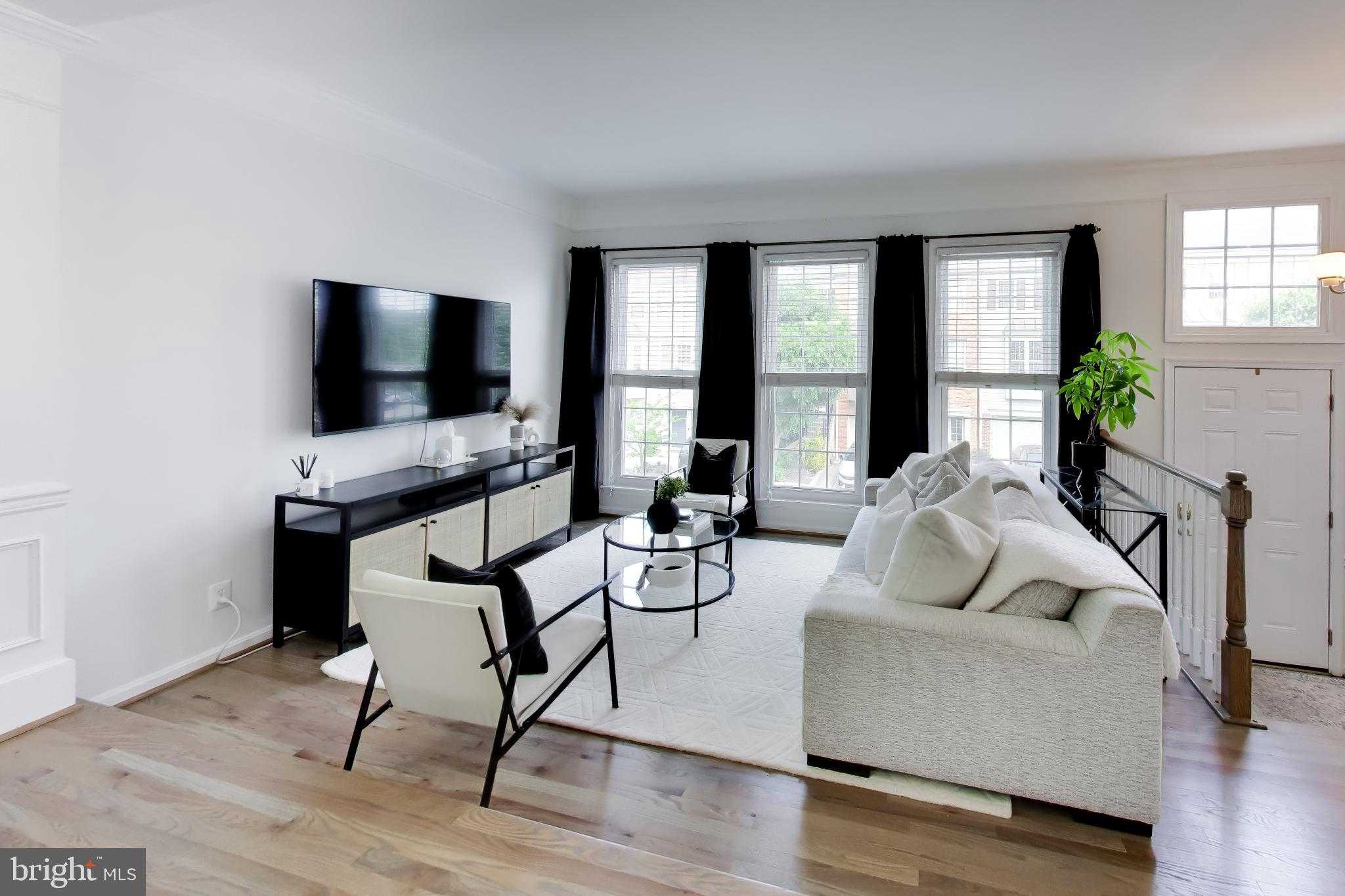 7516 Lamoyne CT, Alexandria