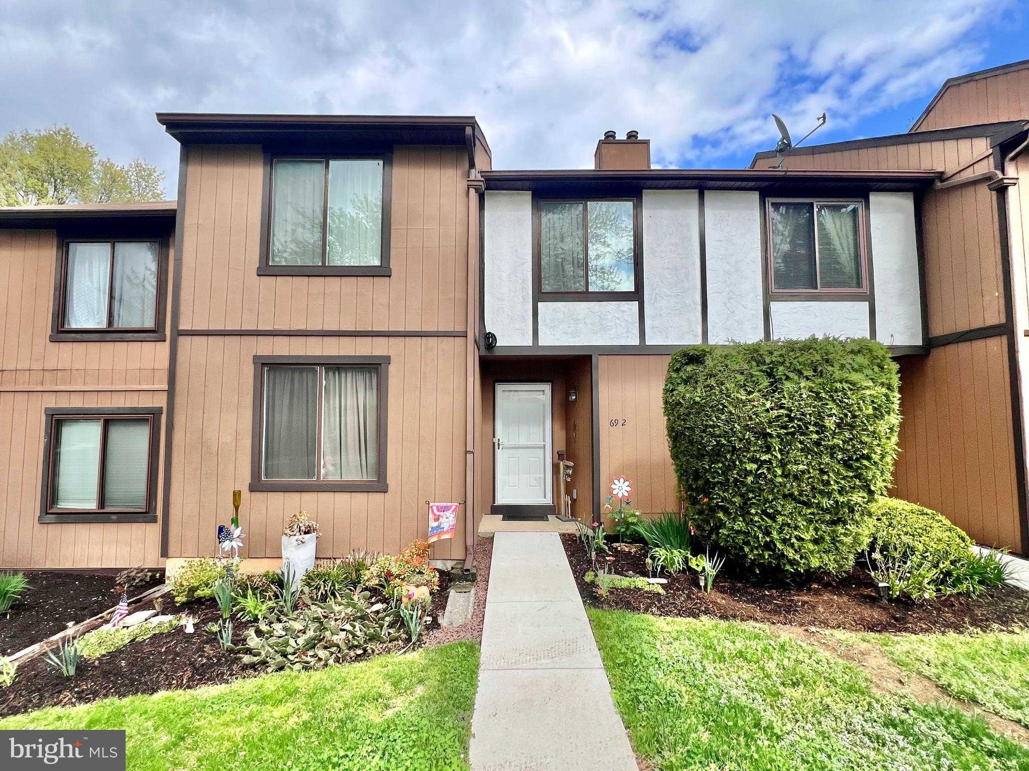 69-1 Azalea Way, Reading