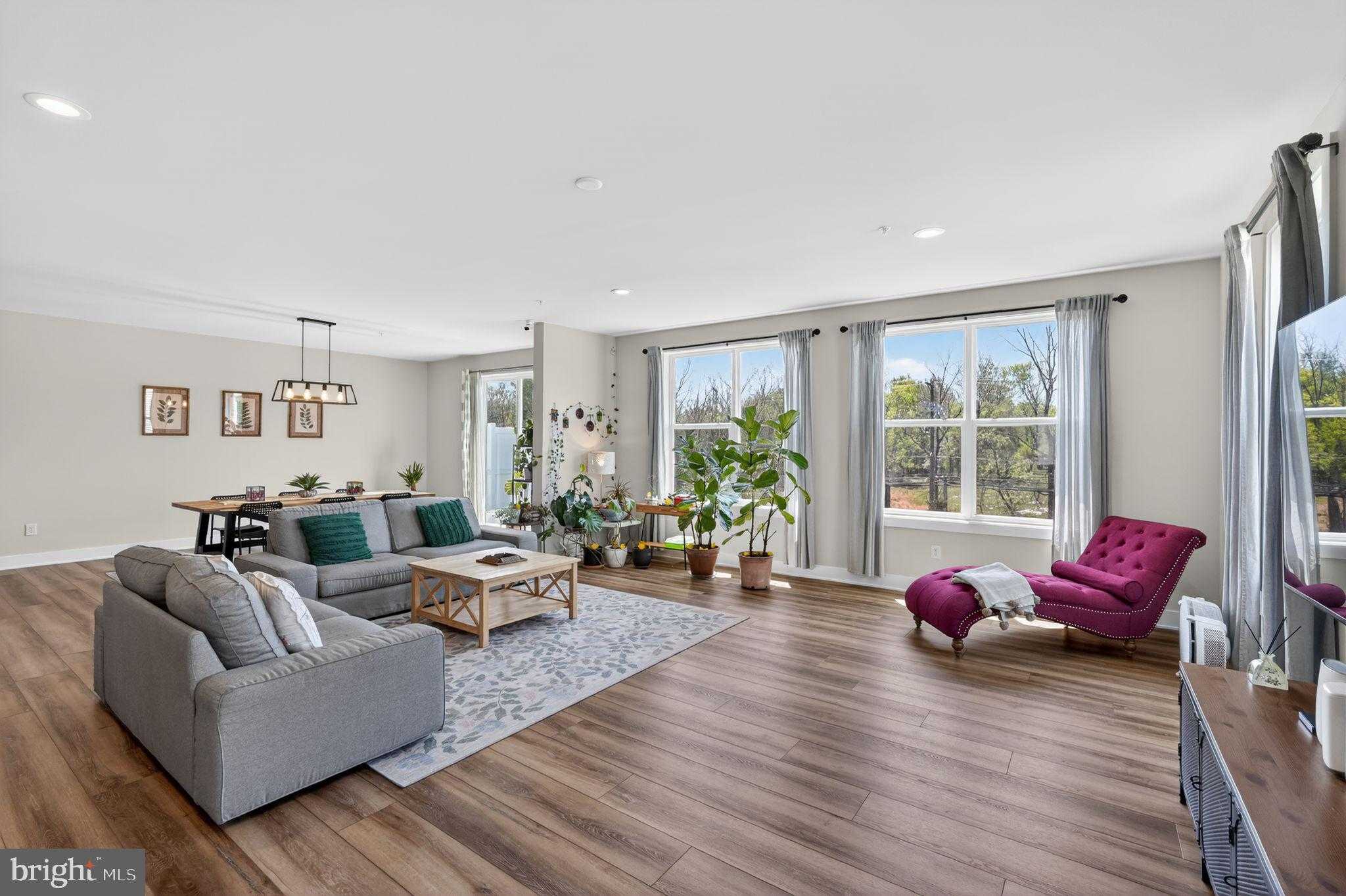 65 Tradesville Dr photo 8